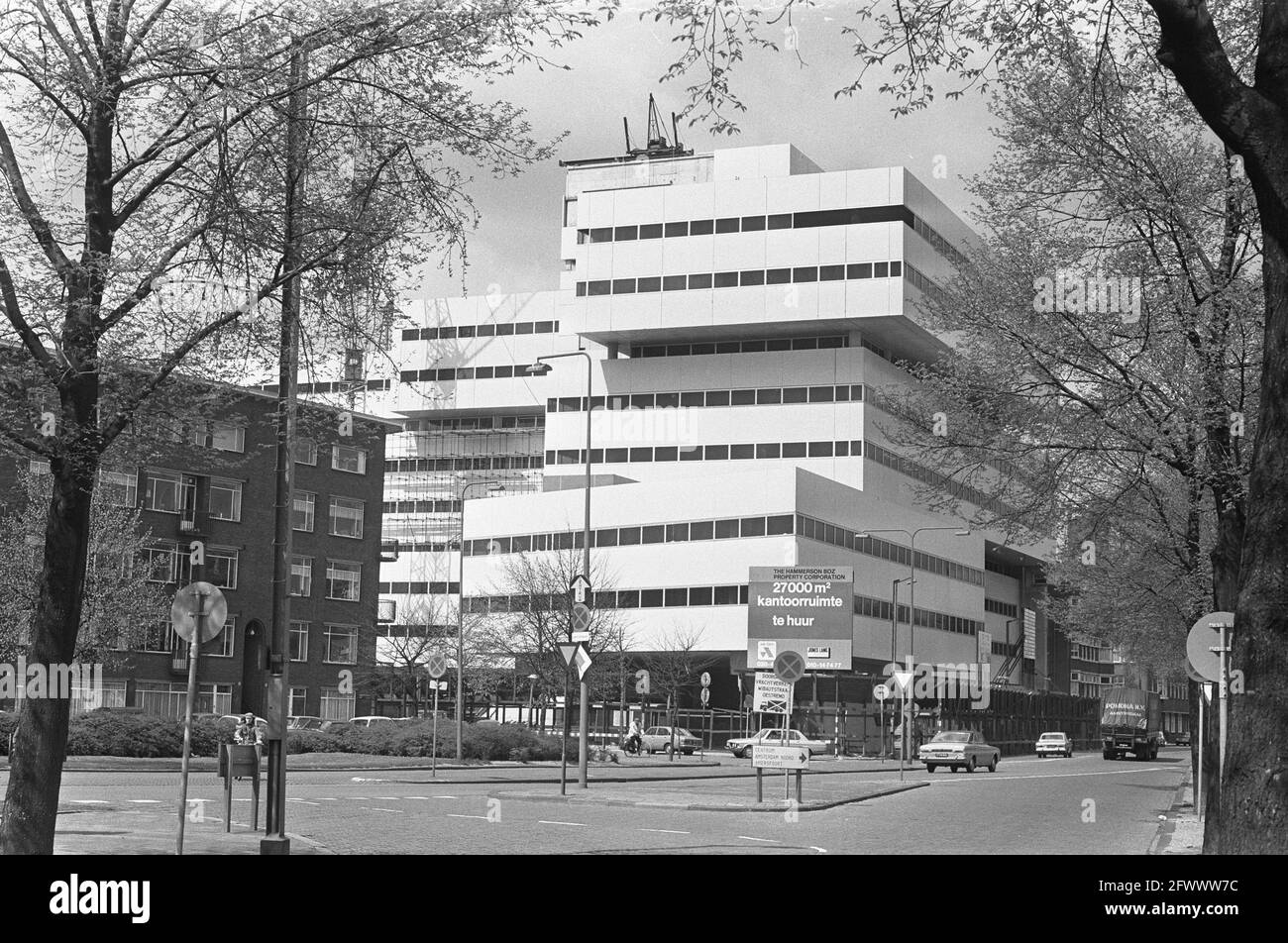 Amsterdam. Office building on the Amsteldijk designed by the architectural  firm Maaskant, Van Dommelen, Kroos & Senf, April 28, 1972, architects,  architecture, functionalism, offices, cityscapes, The Netherlands, 20th  century press agency photo,