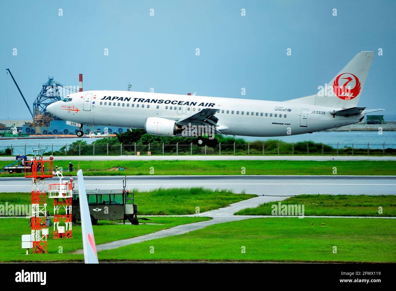 Japan Transocean Air, JTA, Boeing B-737/400, JA8938, Take Off, Naha Airport, Naha, Okinawa, Ryukyu Islands, Japan Stock Photo