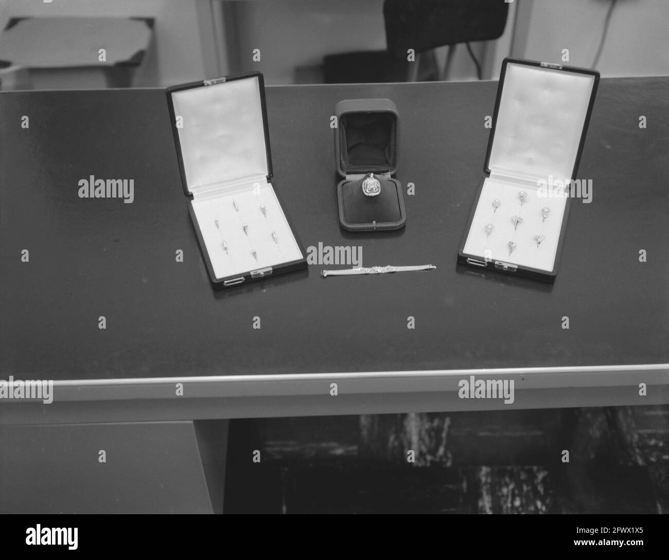 Assignments diamond cutting factory gassan hires stock photography and