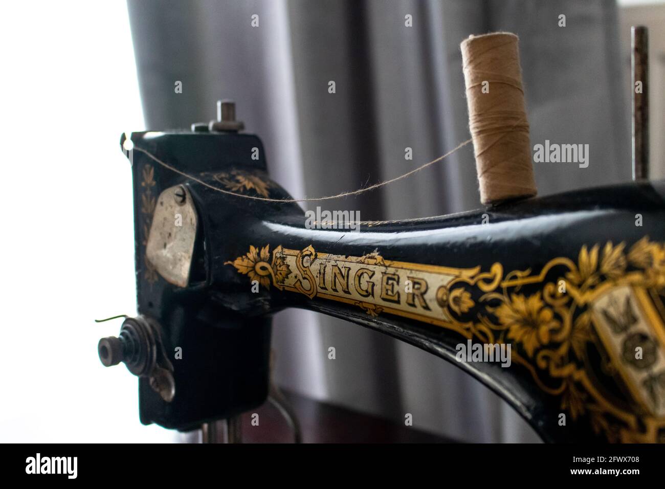 Old Singer sewing machine Stock Photo Alamy