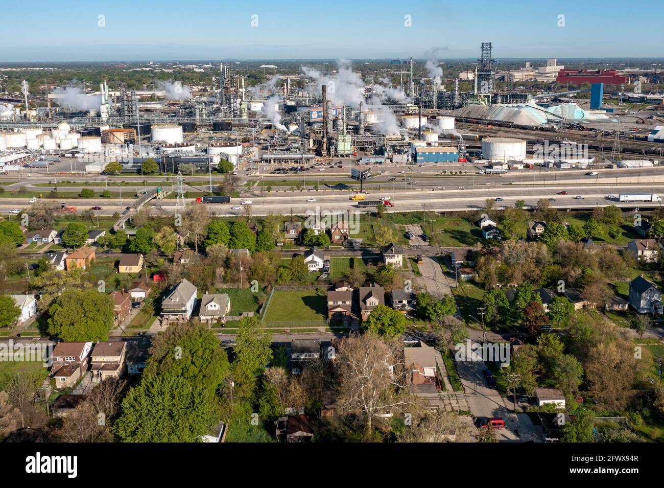 Detroit, Michigan - A low-income neighborhood near the Marathon Petroleum refinery in southwest Detroit. The area--zip code 48217--is the most pollute Stock Photo