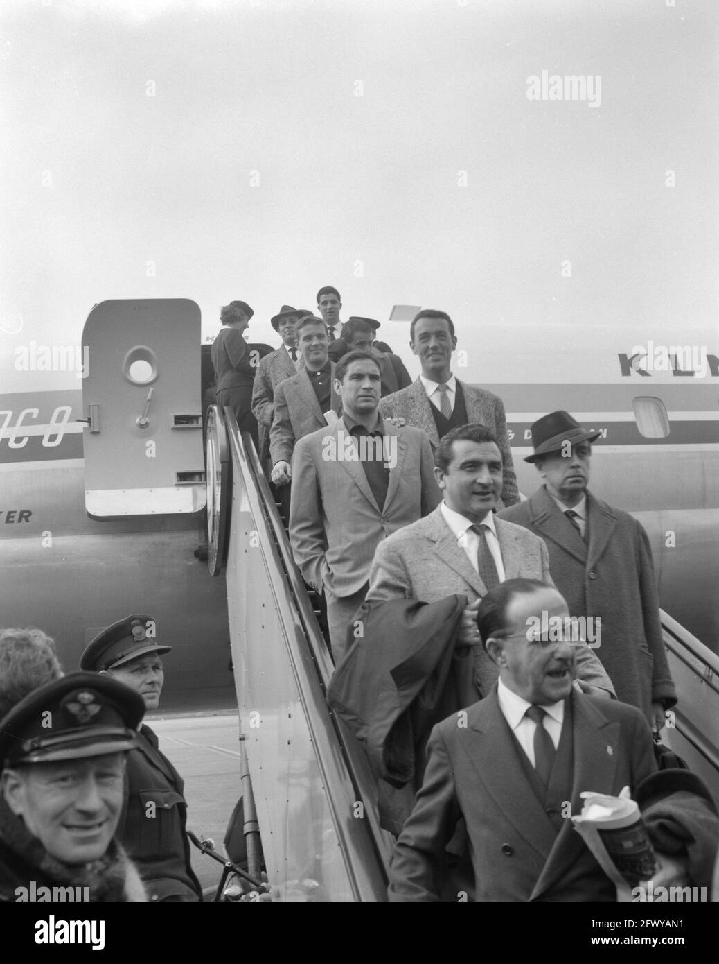 Real Madrid at Schiphol airport, April 29, 1962, sports, soccer, The Netherlands, 20th century press agency photo, news to remember, documentary, hist Stock Photo