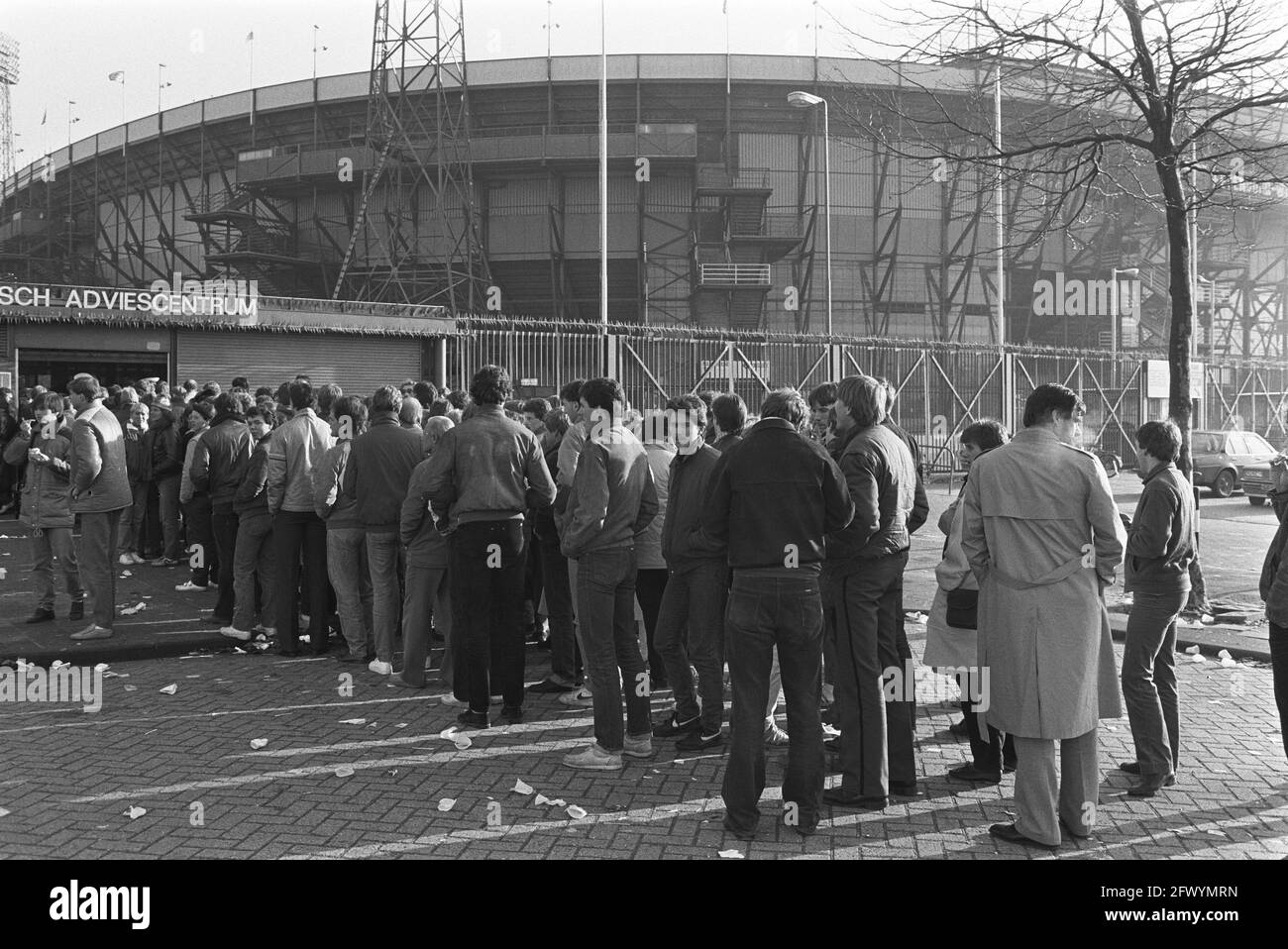 Queue in front of box office, 1 December 1983, supporters, soccer, The  Netherlands, 20th century press agency photo, news to remember,  documentary, historic photography 1945-1990, visual stories, human history  of the Twentieth