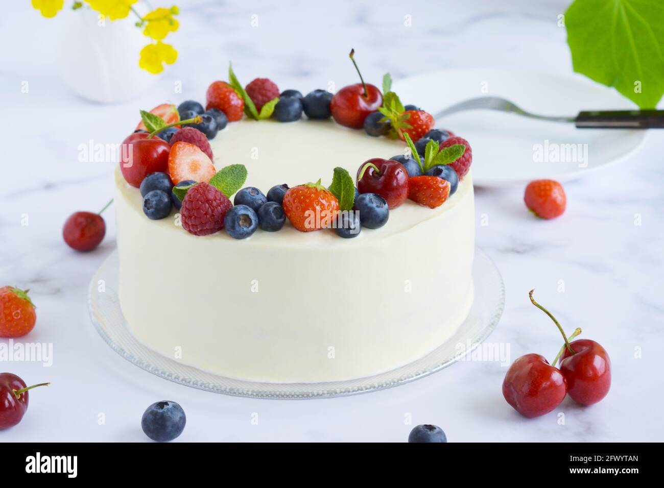 Easy Berry Sheet Cake - Wife Mama Foodie
