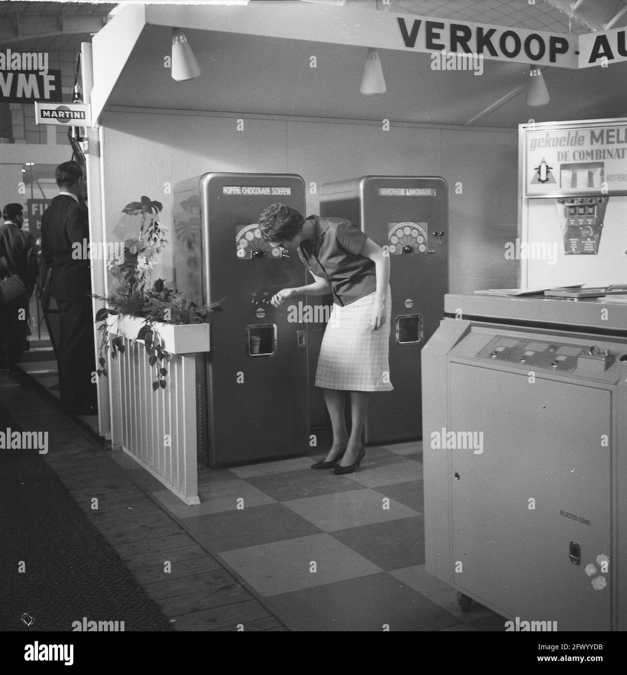 Historic+vending+machines Black and White Stock Photos & Images - Alamy