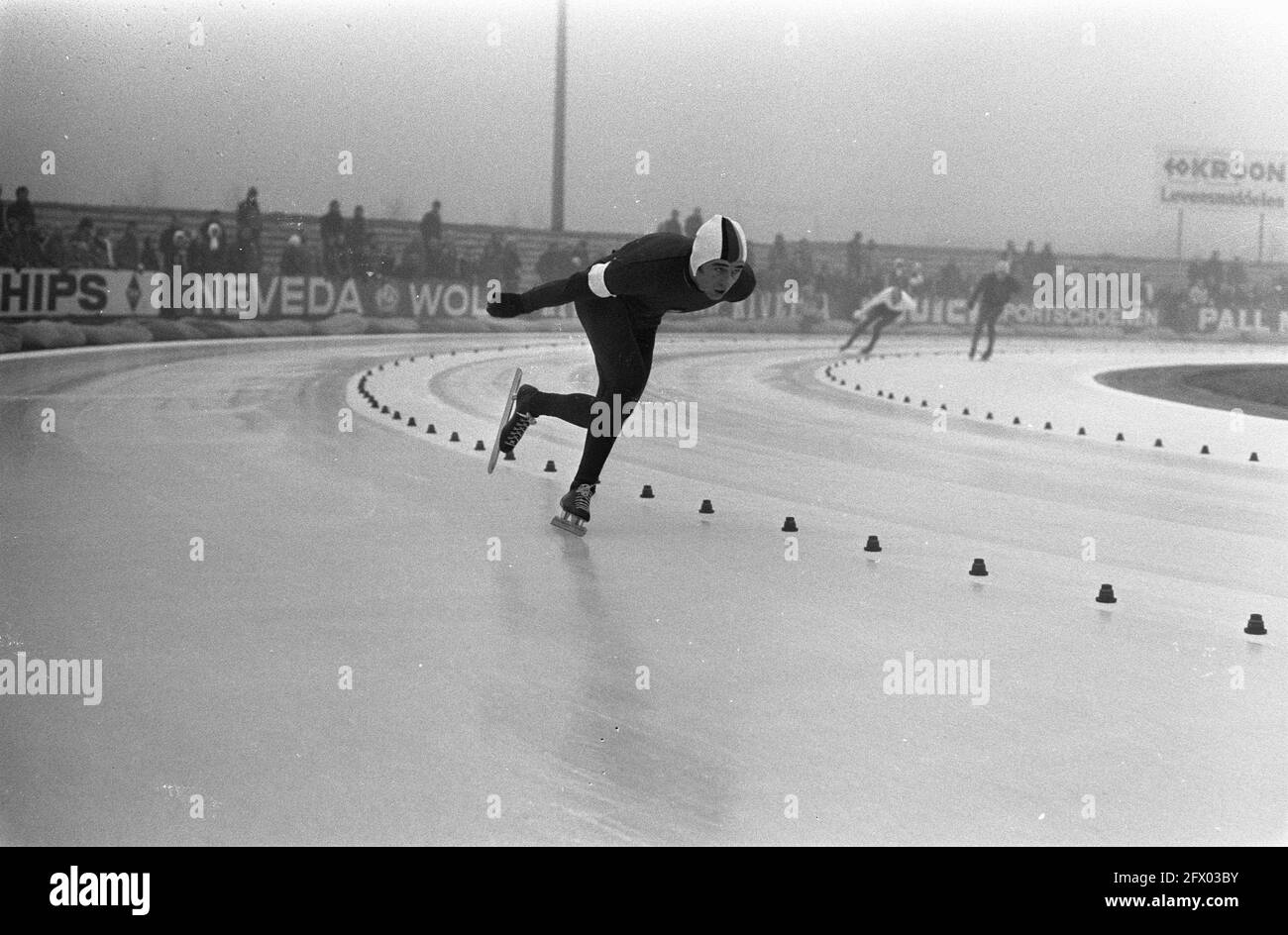 Speed skating competitions in Heerenveen for golden skate, Erhard Keller in action, December 18, 1971, FIGHTING, skating, sports, The Netherlands, 20th century press agency photo, news to remember, documentary, historic photography 1945-1990, visual stories, human history of the Twentieth Century, capturing moments in time Stock Photo