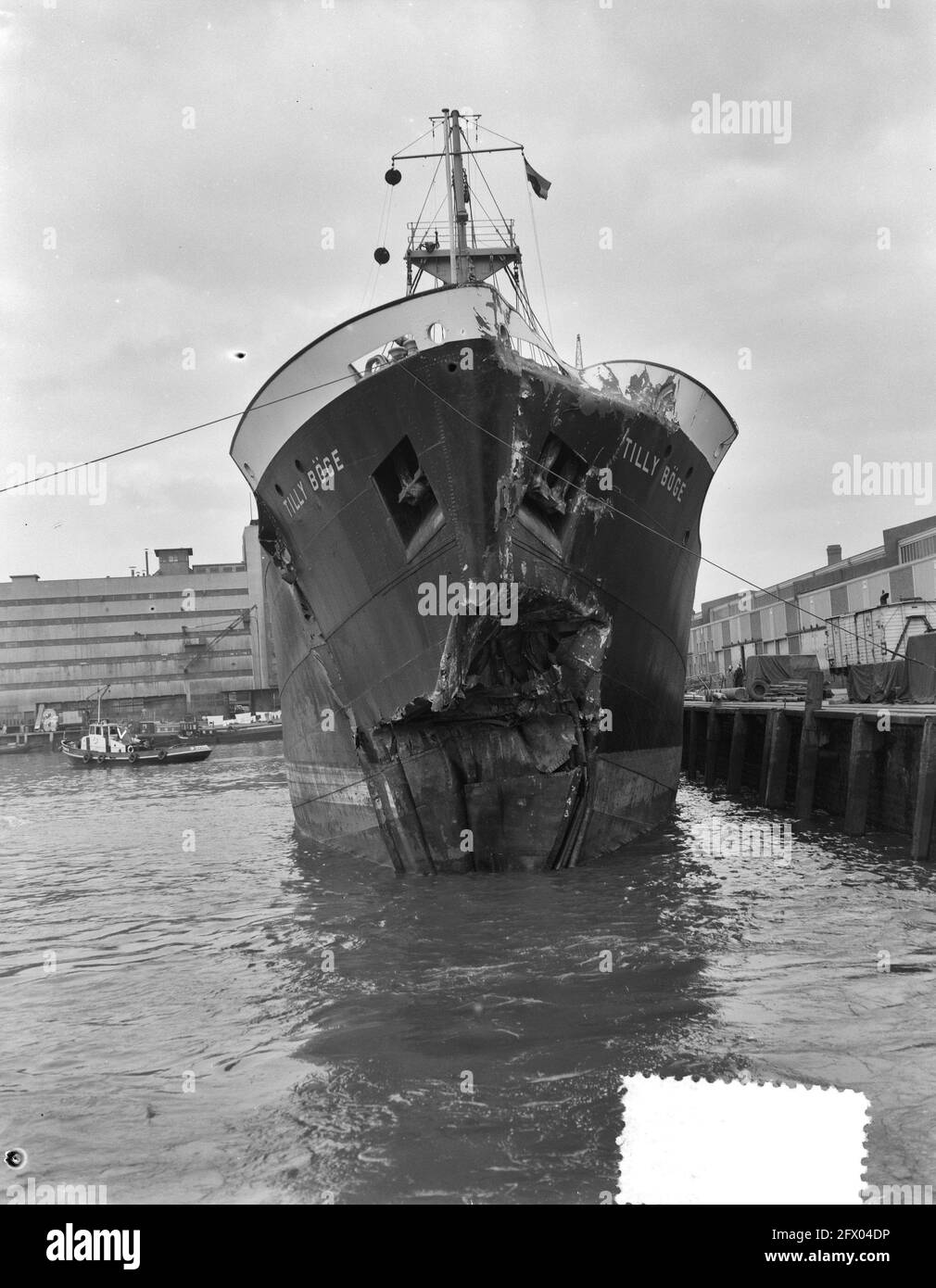 Nov. 11, 1954 - Eight trapped in wrecked Lightship. Man Stands on side of  vessel.: Eight men are reported to be trapped in the hull of South Goodwin Lightship  wrecked on the