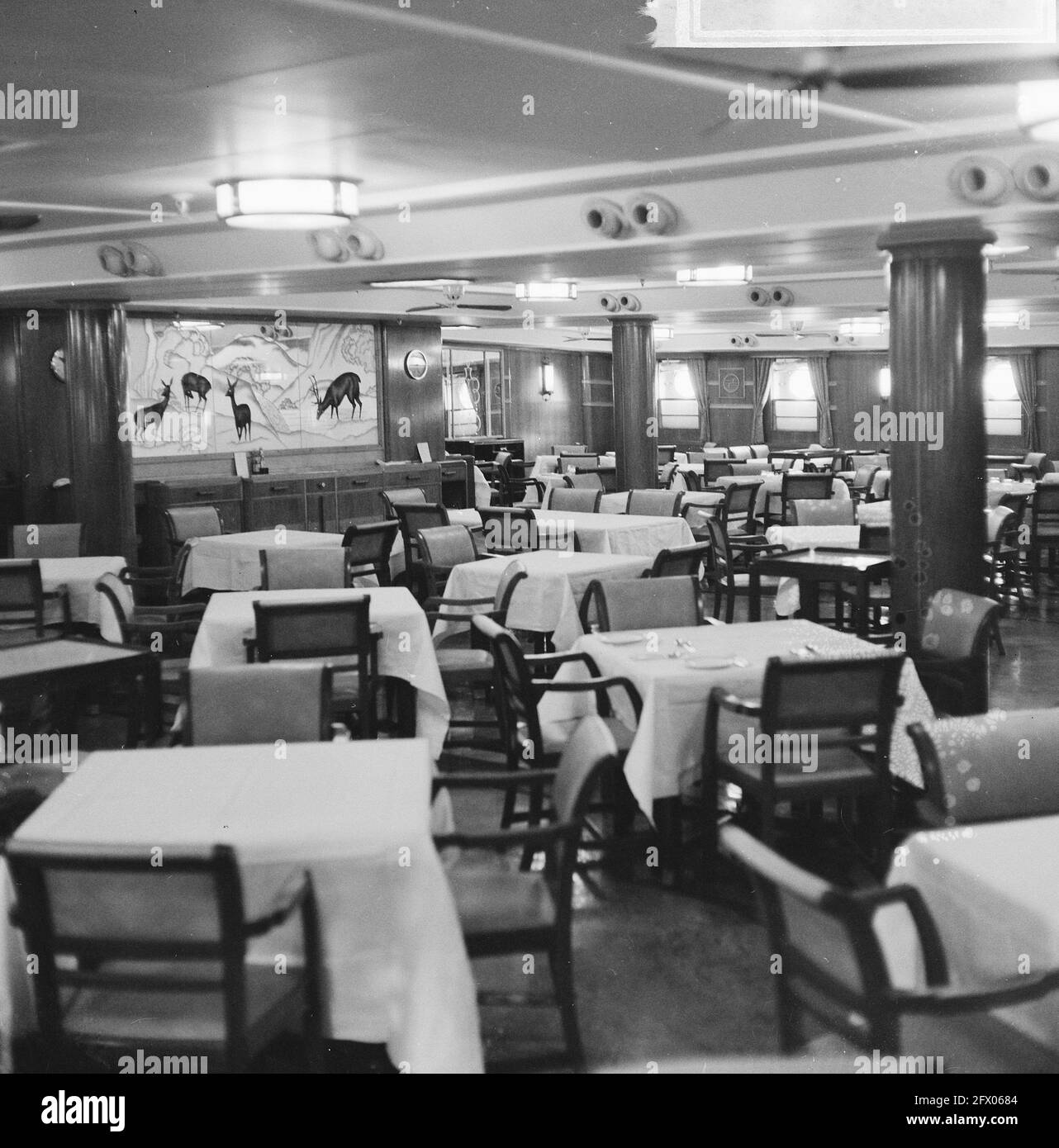 Ship as student hotel, the dining hall on the ship, December 30, 1965,  dining halls, ships, The Netherlands, 20th century press agency photo, news  to remember, documentary, historic photography 1945-1990, visual stories,