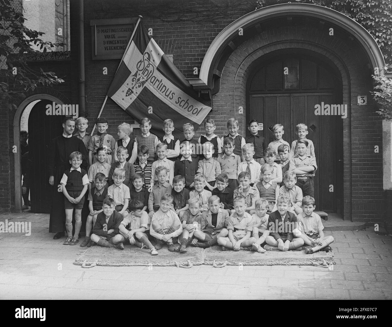 School Servaes Noutstraat Saint Martinus School, July 6, 1949, SCHOOL, The Netherlands, 20th century press agency photo, news to remember, documentary, historic photography 1945-1990, visual stories, human history of the Twentieth Century, capturing moments in time Stock Photo