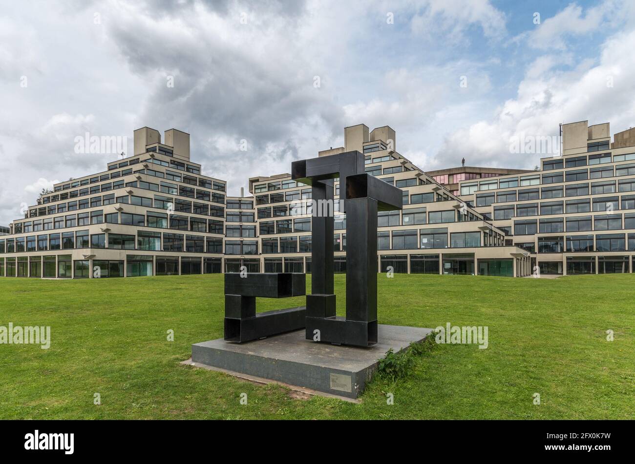 Student accommodation known as Ziggurats, on the campus of the University of East Anglia, Norwich, UK; Proximity sculpture, by Ian Tyson, 2006 Stock Photo