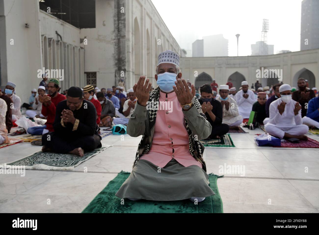 May 14 2021.dhaka, Bangladesh. Muslim devotees have attended the first