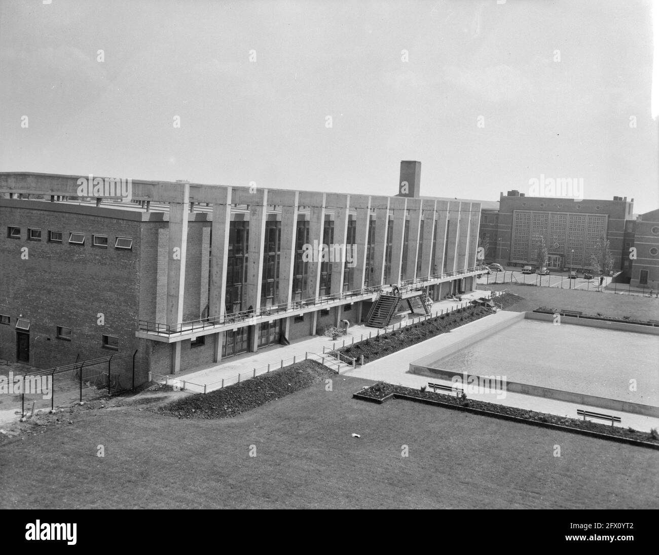 Swimming pool June 15 opening 50m pool. Exterior, June 12, 1961, Openings, pools, exterior, swimming pools, The Netherlands, 20th century press agency photo, news to remember, documentary, historic photography 1945-1990, visual stories, human history of the Twentieth Century, capturing moments in time Stock Photo