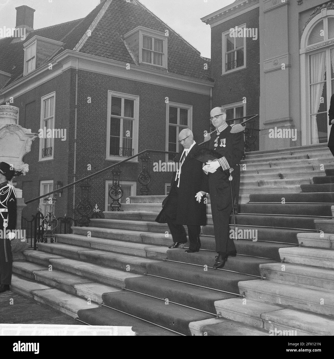 Queen Juliana receives at Paleis Huis ten Bosch the ambassador of the Dominican Republic, Dr. Manuel Antonio Duran Barrera, November 28, 1963, ambassadors, diplomats, palaces, The Netherlands, 20th century press agency photo, news to remember, documentary, historic photography 1945-1990, visual stories, human history of the Twentieth Century, capturing moments in time Stock Photo