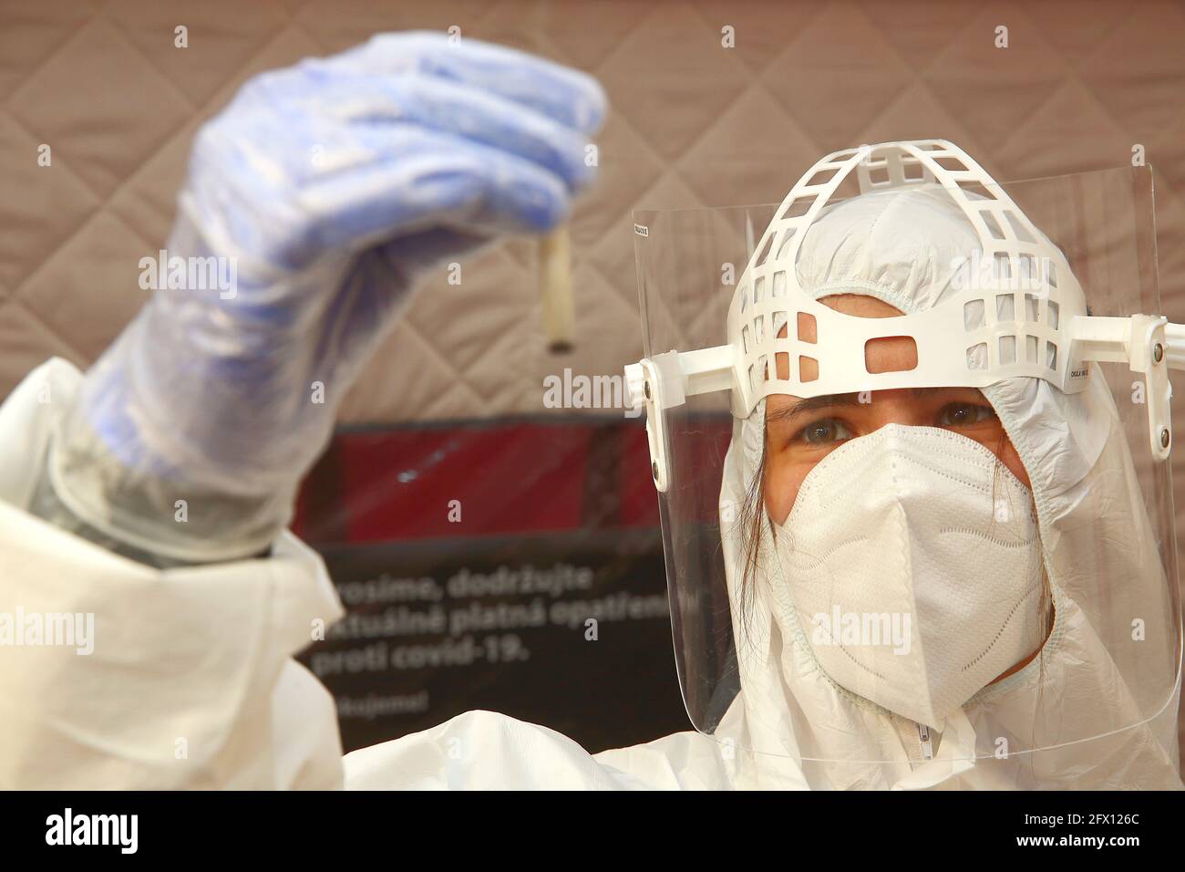 testovací stanoviště, SARS-CoV-2, covid, testování, PCR test, epidemie, přítomnost viru, karanténa, vzorek, test, Stock Photo