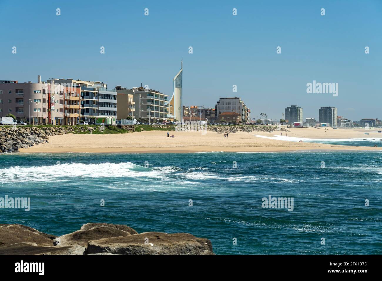 Der Strand Praia das Caxinas und Vila do Conde, Portugal, Europa   | Praia das Caxinas beach and Vila do Conde, Portugal, Europe Stock Photo