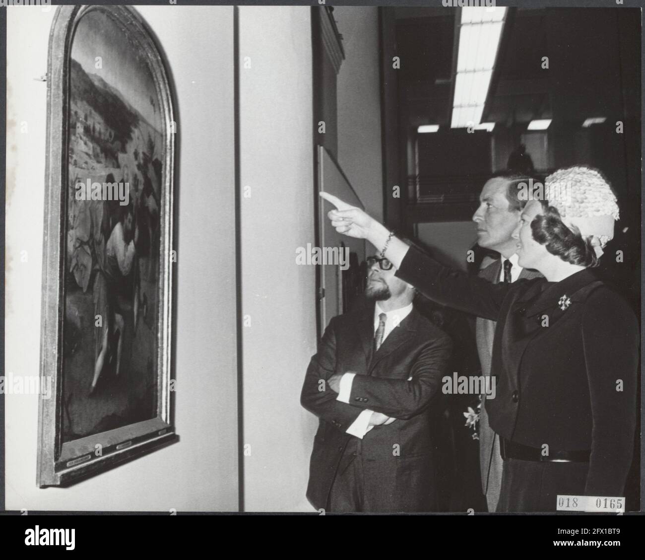 royal house, princes, princesses, openings, exhibitions, paintings, Beatrix, princess, Claus, prince, Frencken T., Jeroen Bosch, September 16, 1967, royal house, openings, princes, princesses, paintings, exhibitions, The Netherlands, 20th century press agency photo, news to remember, documentary, historic photography 1945-1990, visual stories, human history of the Twentieth Century, capturing moments in time Stock Photo
