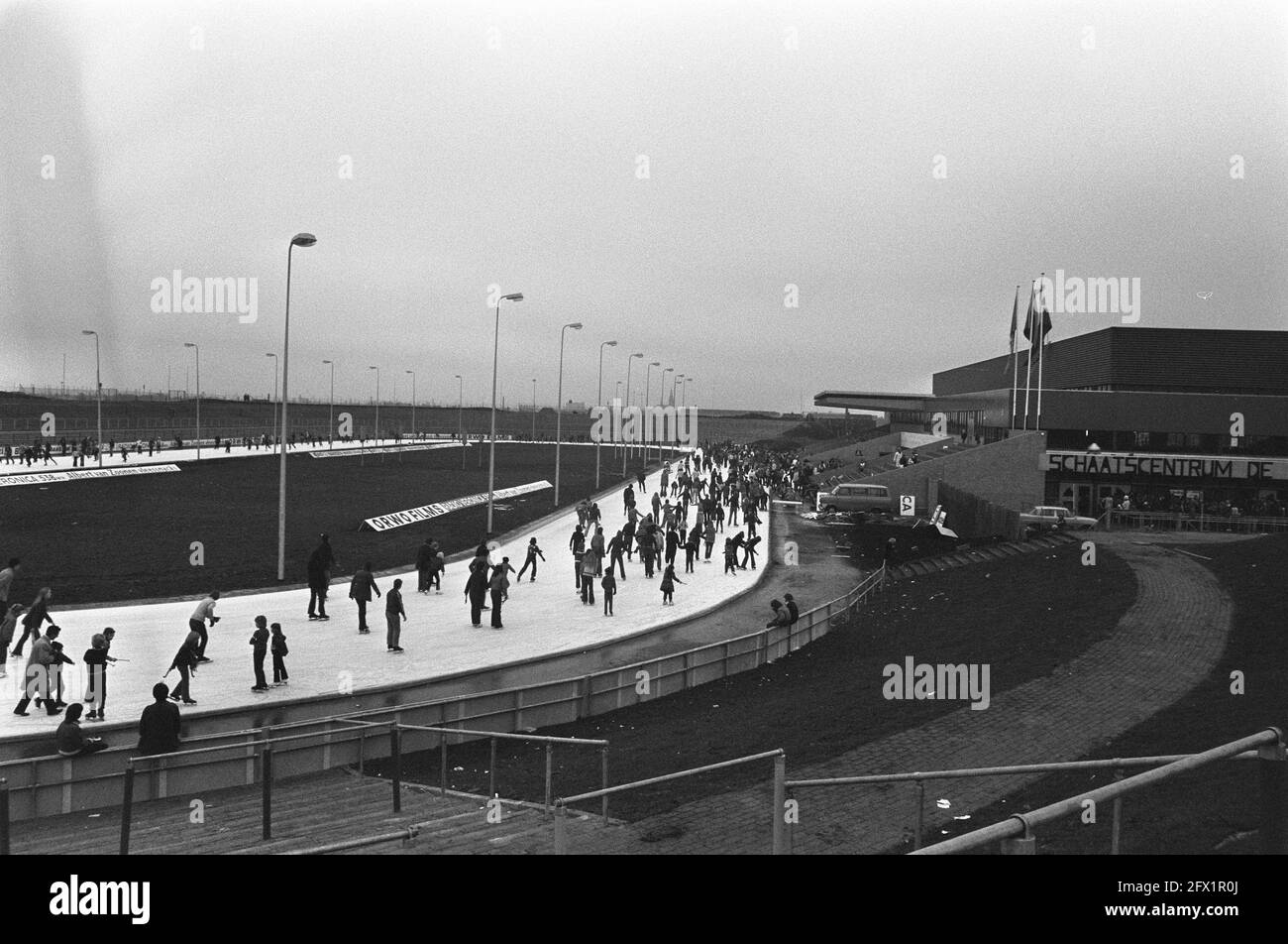 Artificial ice rink de uithof hires stock photography and images Alamy