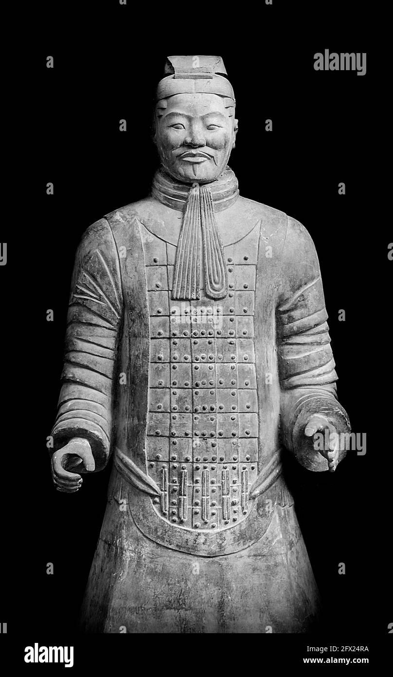 replica of terracotta warrior on the street, xianchina Stock Photo Alamy