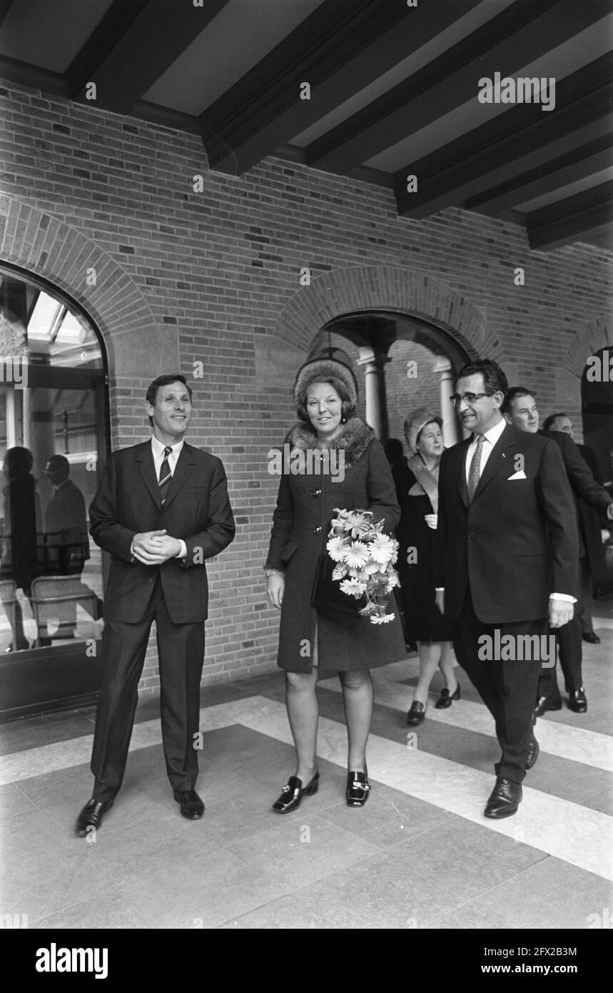 Princess Beatrix opens exhibition Art dealer and Collector in Lutheran ...