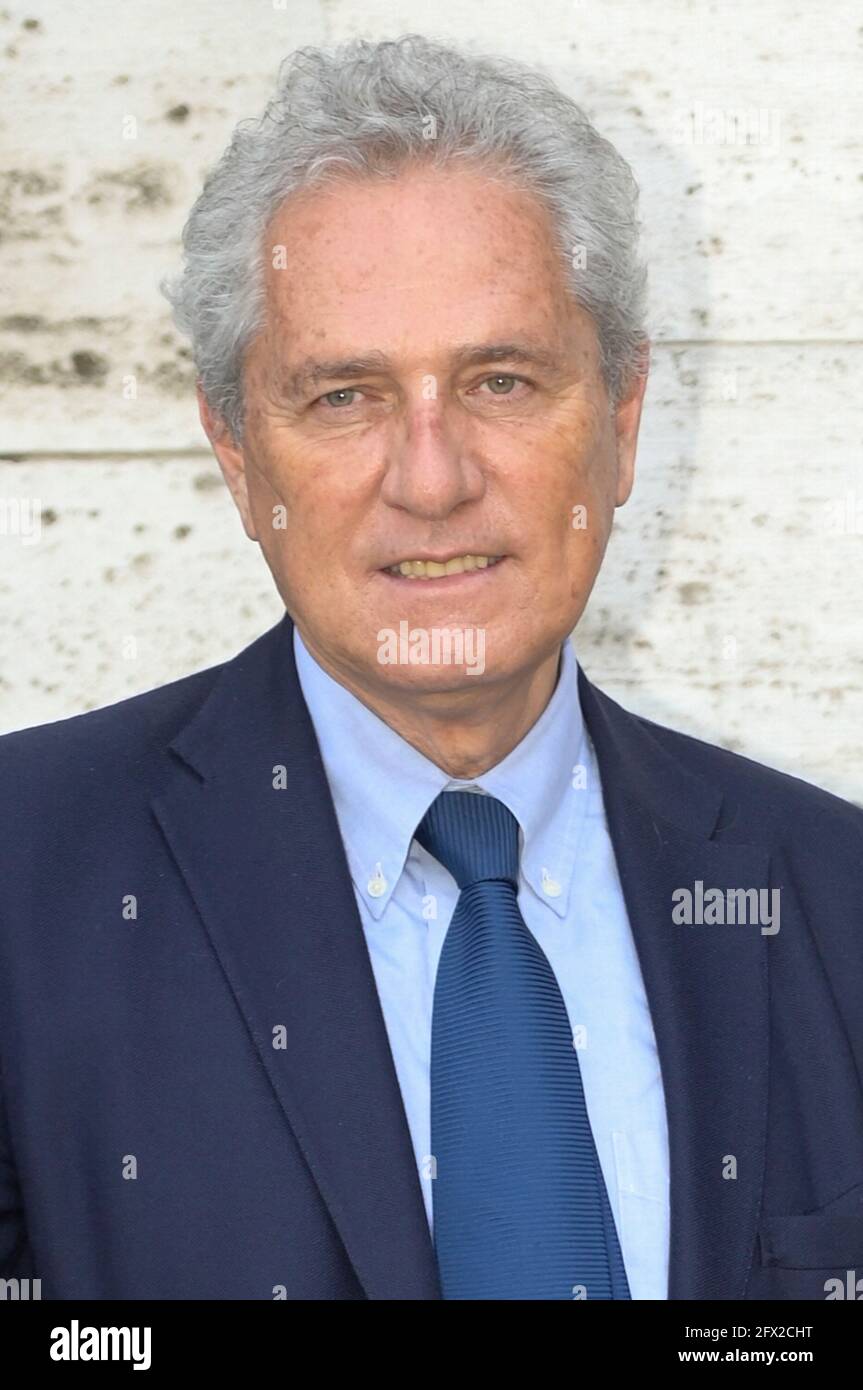 Space moderno cinema hi-res stock photography and images - Alamy