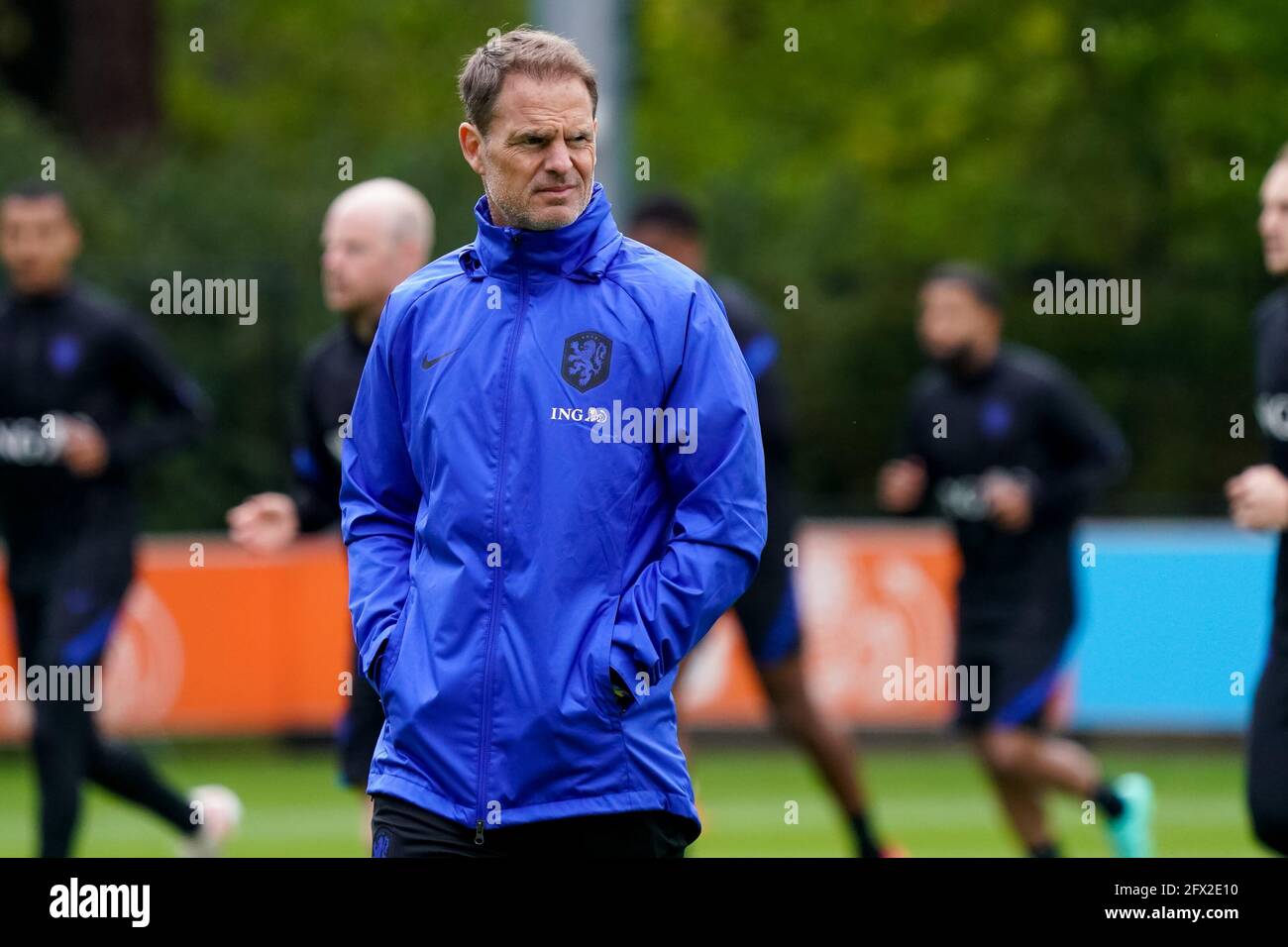 ZEIST, NETHERLANDS - MAY 25: coach Frank de Boer of the Netherlands during a Training Session of the Netherlands at KNVB Campus on May 25, 2021 in Zeist, Netherlands. (Photo by Jeroen Meuwsen/Orange Pictures) Stock Photo