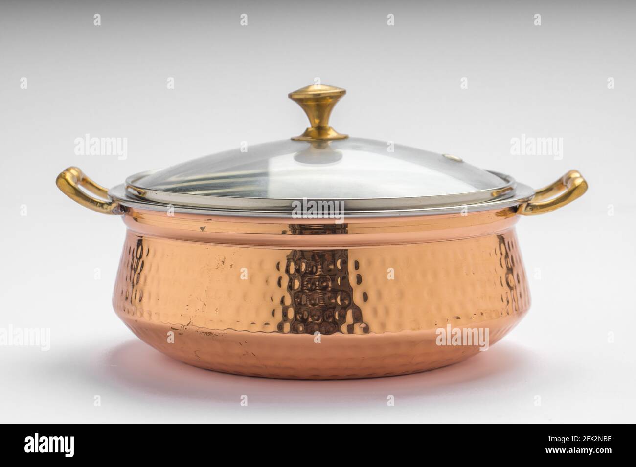 Brass dishes hi-res stock photography and images - Alamy