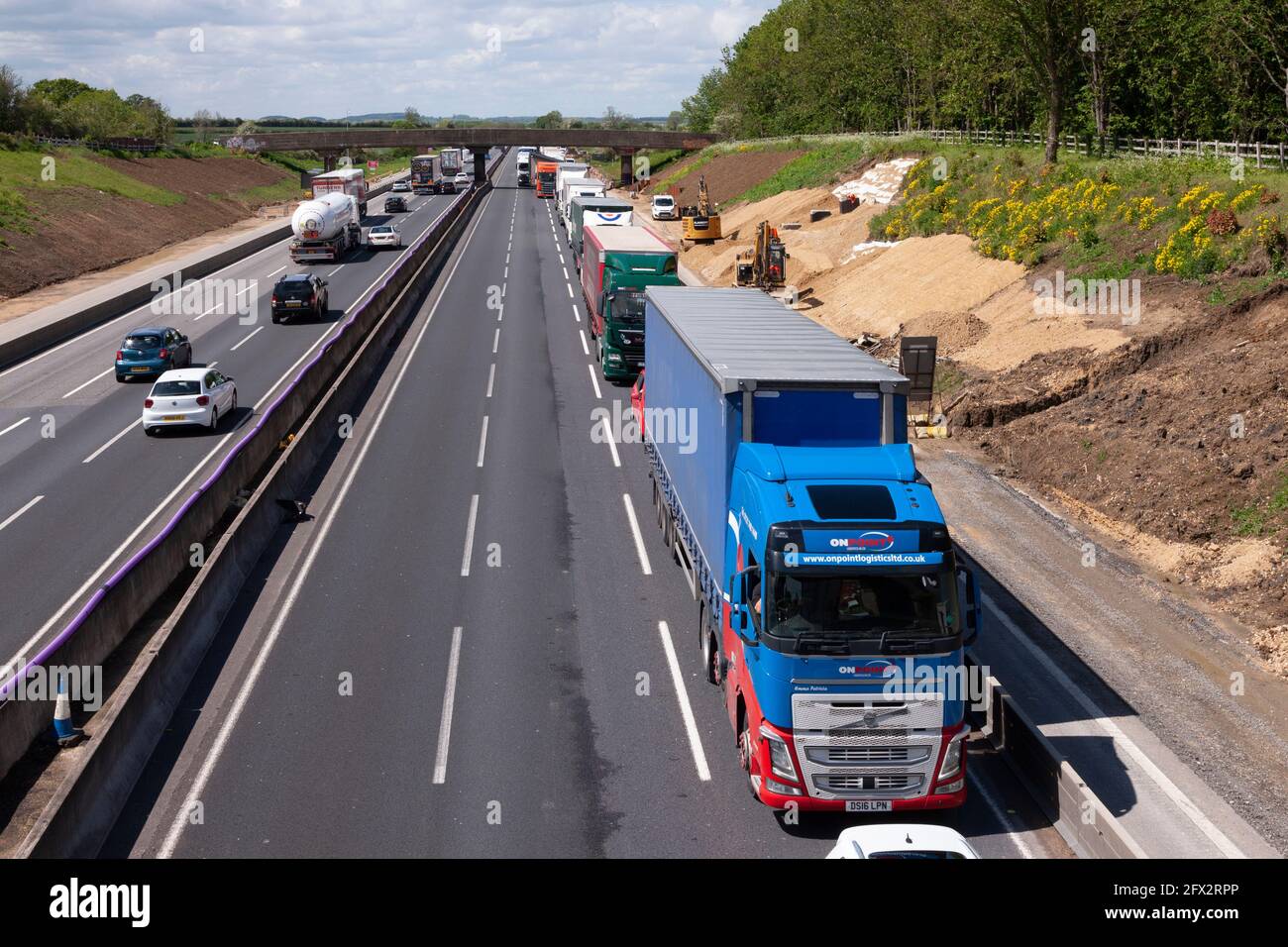 northampton-uk-25th-may-2021-m1-motorway-large-diesel-spillage-after