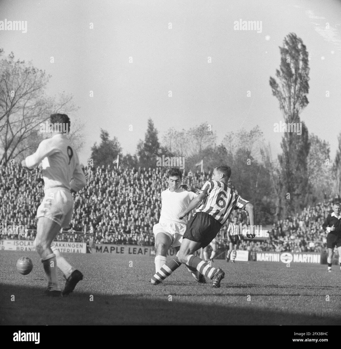 Game moment from a KNVB Cup match; Telstar against MVV: 1-0, 10 November  1973, cup matches, sports, soccer, The Netherlands, 20th century press  agency photo, news to remember, documentary, historic photography 1945-1990