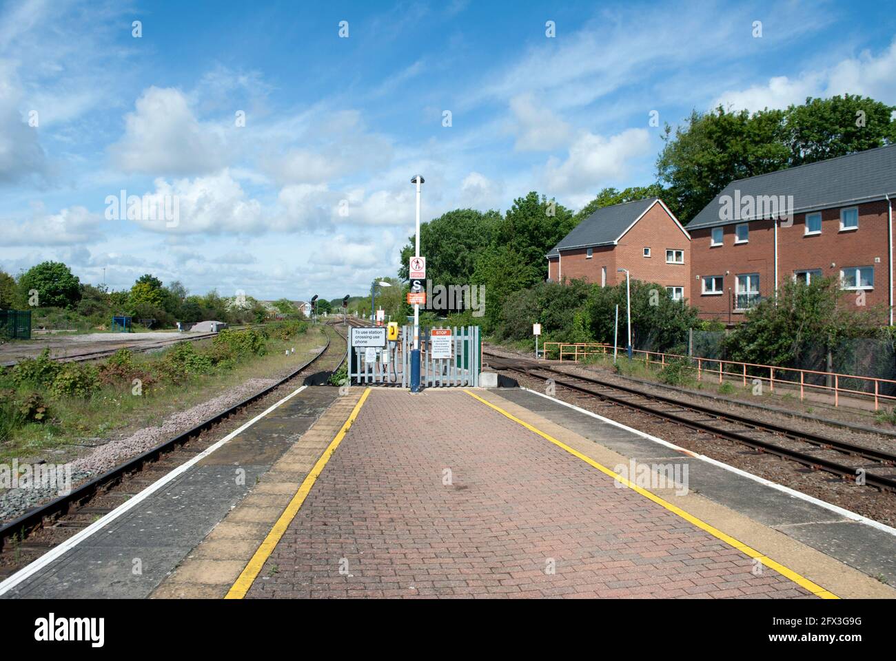 Platform at Sleaford Railway Station Stock Photo Alamy
