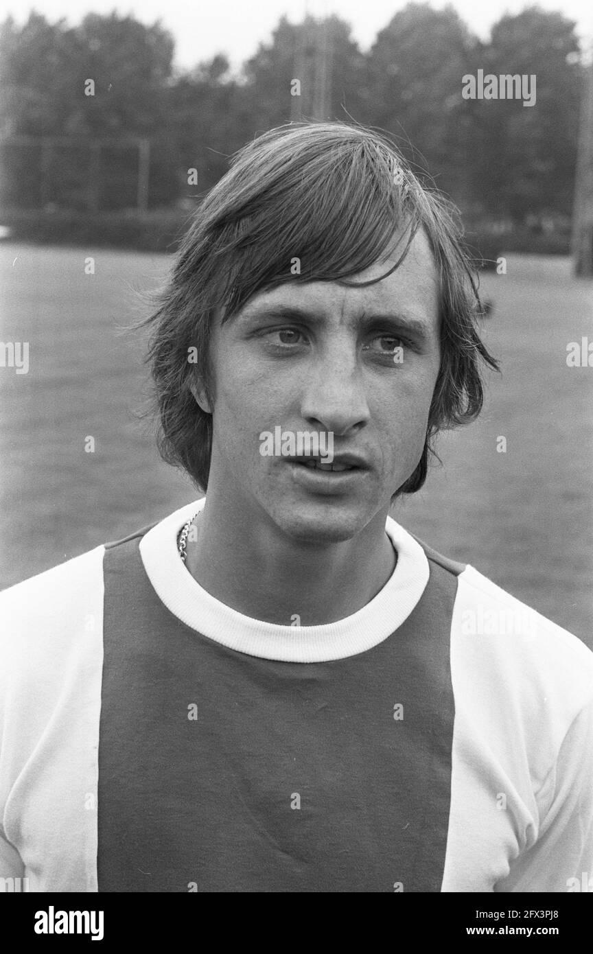 Ajax-selection presents itself to the press, number 15 Heinz Stuy, number 16 Ruud Krol, number 13 Johan Cruijff, number 14 Wim Suurbier (all heads), 17 July 1972, sport, soccer, The Netherlands, 20th century press agency photo, news to remember, documentary, historic photography 1945-1990, visual stories, human history of the Twentieth Century, capturing moments in time Stock Photo