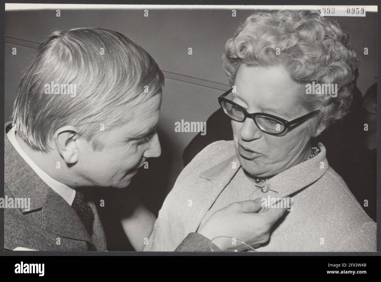 Golden harp hires stock photography and images Alamy