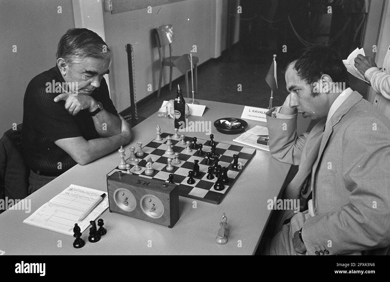 Grandmaster chess Black and White Stock Photos & Images - Alamy