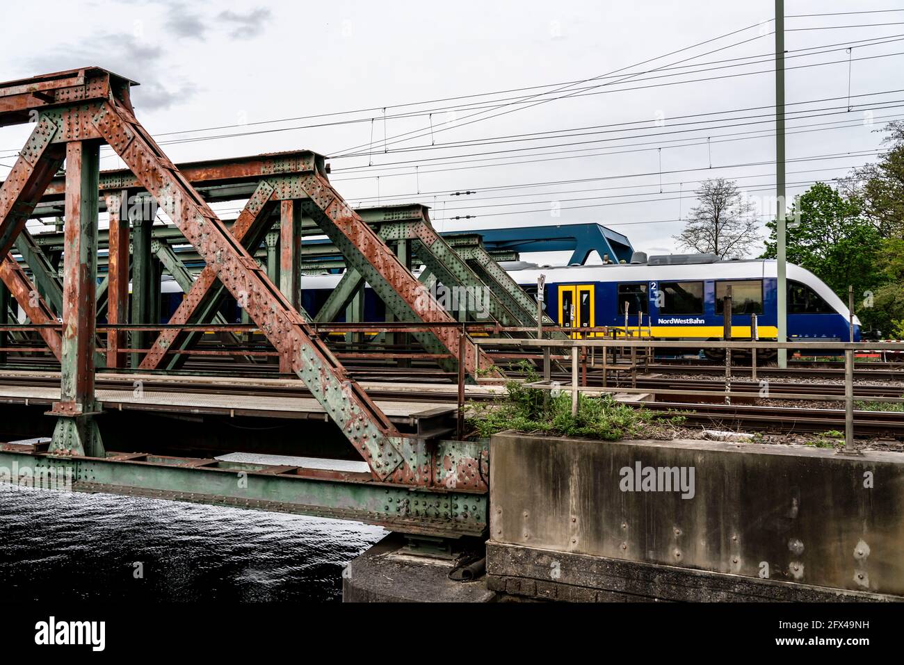 Rusty old train bridge hi-res stock photography and images - Alamy