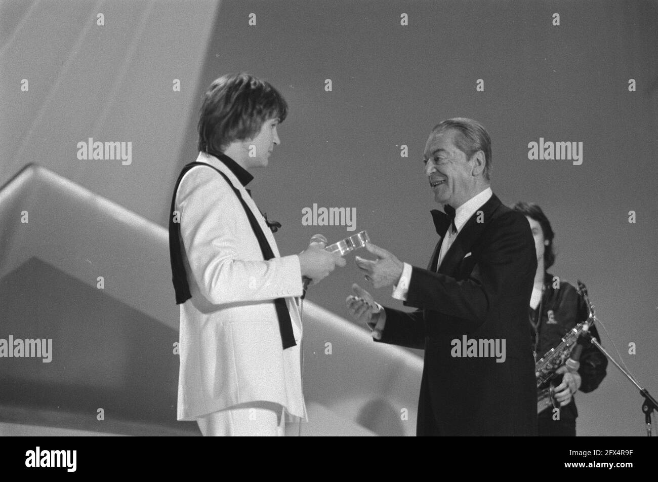 Eurovision Song Contest 1980 ( The Hague ); winner Johnny Logan receives  award, April 19, 1980, Winners, awards, song contests, The Netherlands,  20th century press agency photo, news to remember, documentary, historic