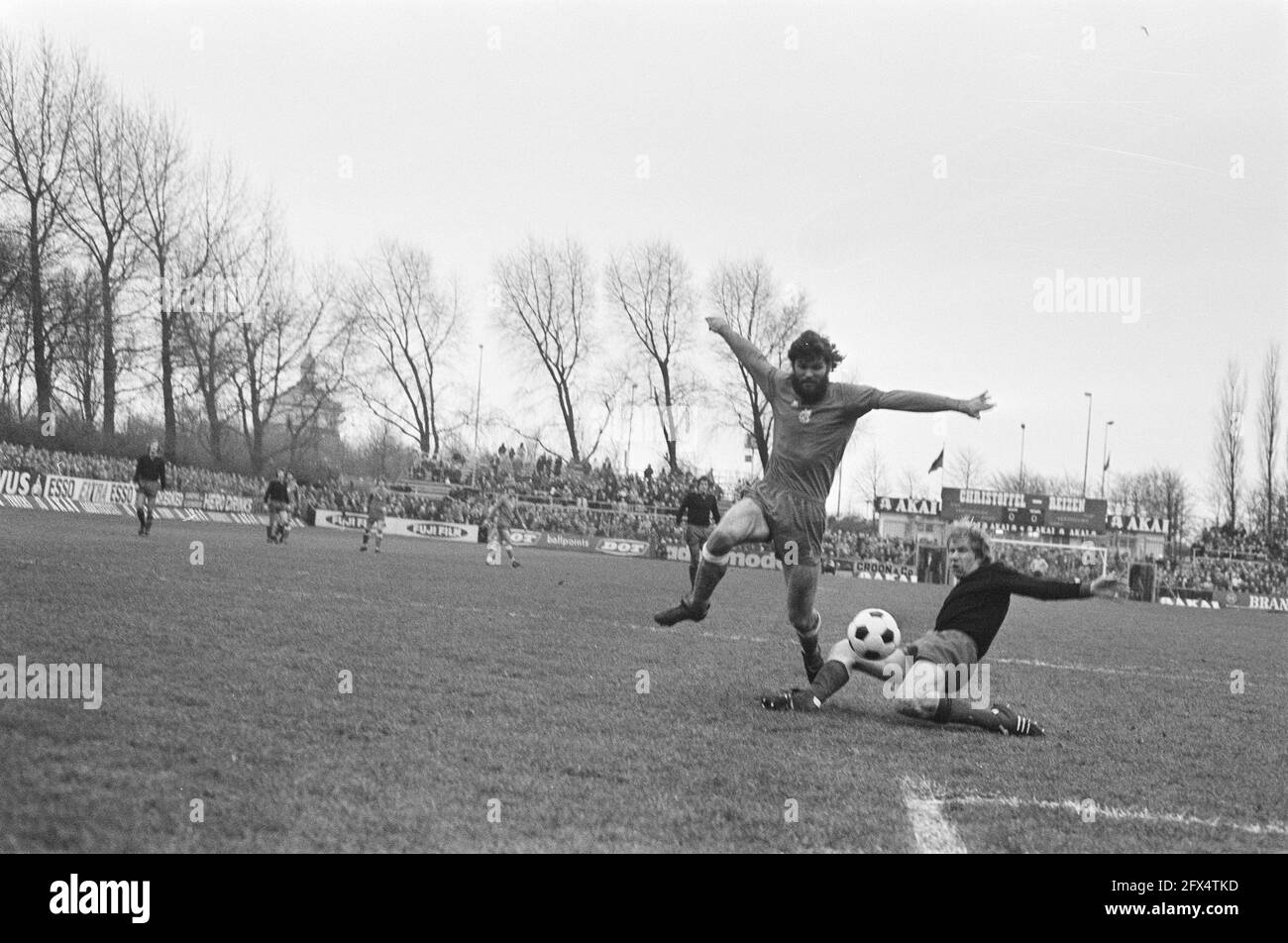 Voetbalwedstrijd finale KNVB beker, Ajax - Sparta: 2-2 - PICRYL - Public  Domain Media Search Engine Public Domain Search