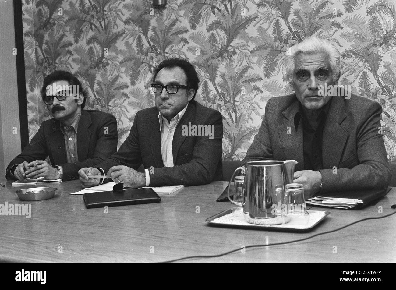 Press conference of the leader of the Portuguese Communist Part ij, Alvaro Cunhal in Krasnapolsky in Amsterdam; vlnr Albano Nunes, Domingos Abrantes and Cunhal, April 17, 1980, press conferences, politicians, The Netherlands, 20th century press agency photo, news to remember, documentary, historic photography 1945-1990, visual stories, human history of the Twentieth Century, capturing moments in time Stock Photo