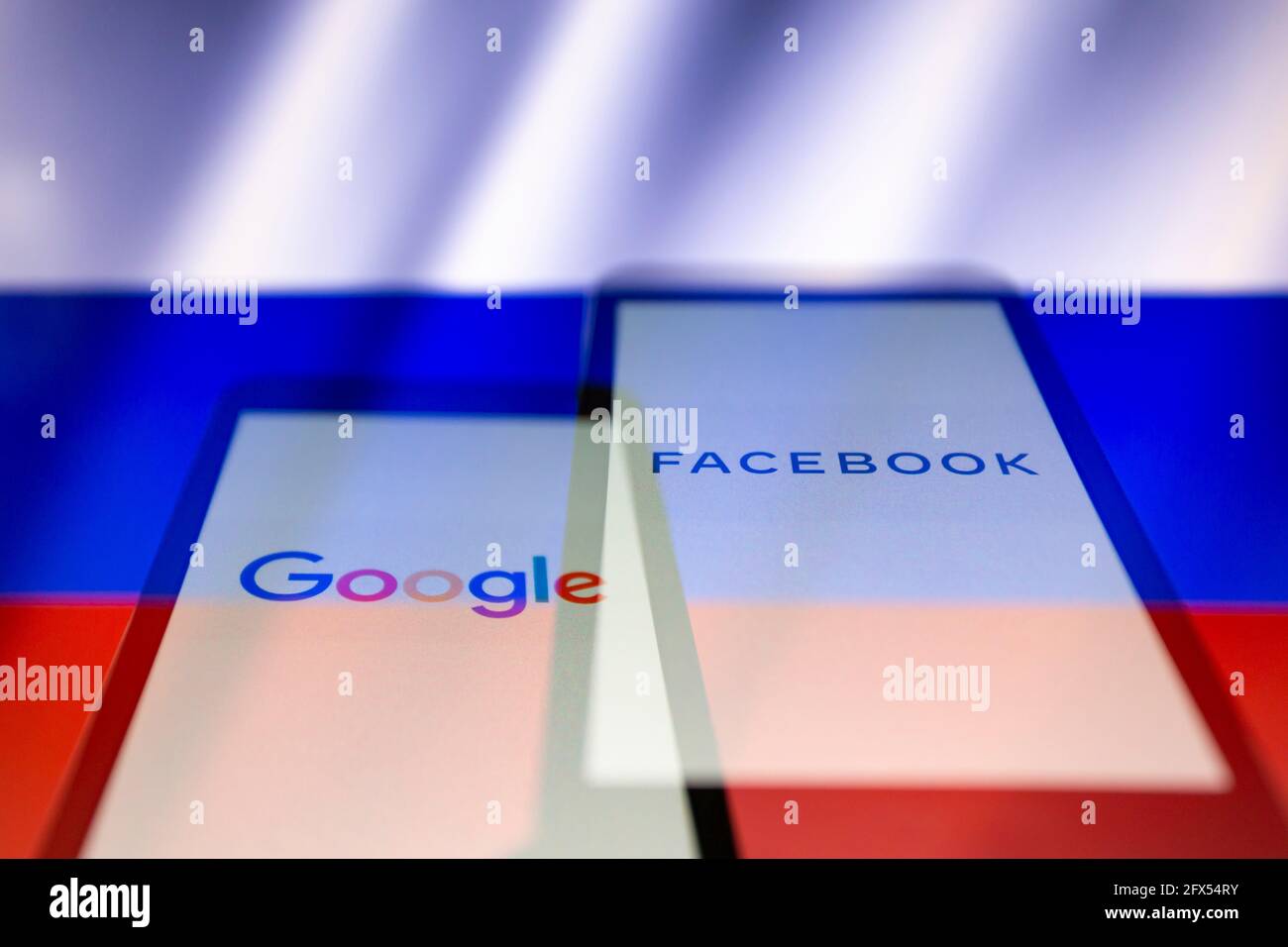 Google facebook logos hi-res stock photography and images - Alamy