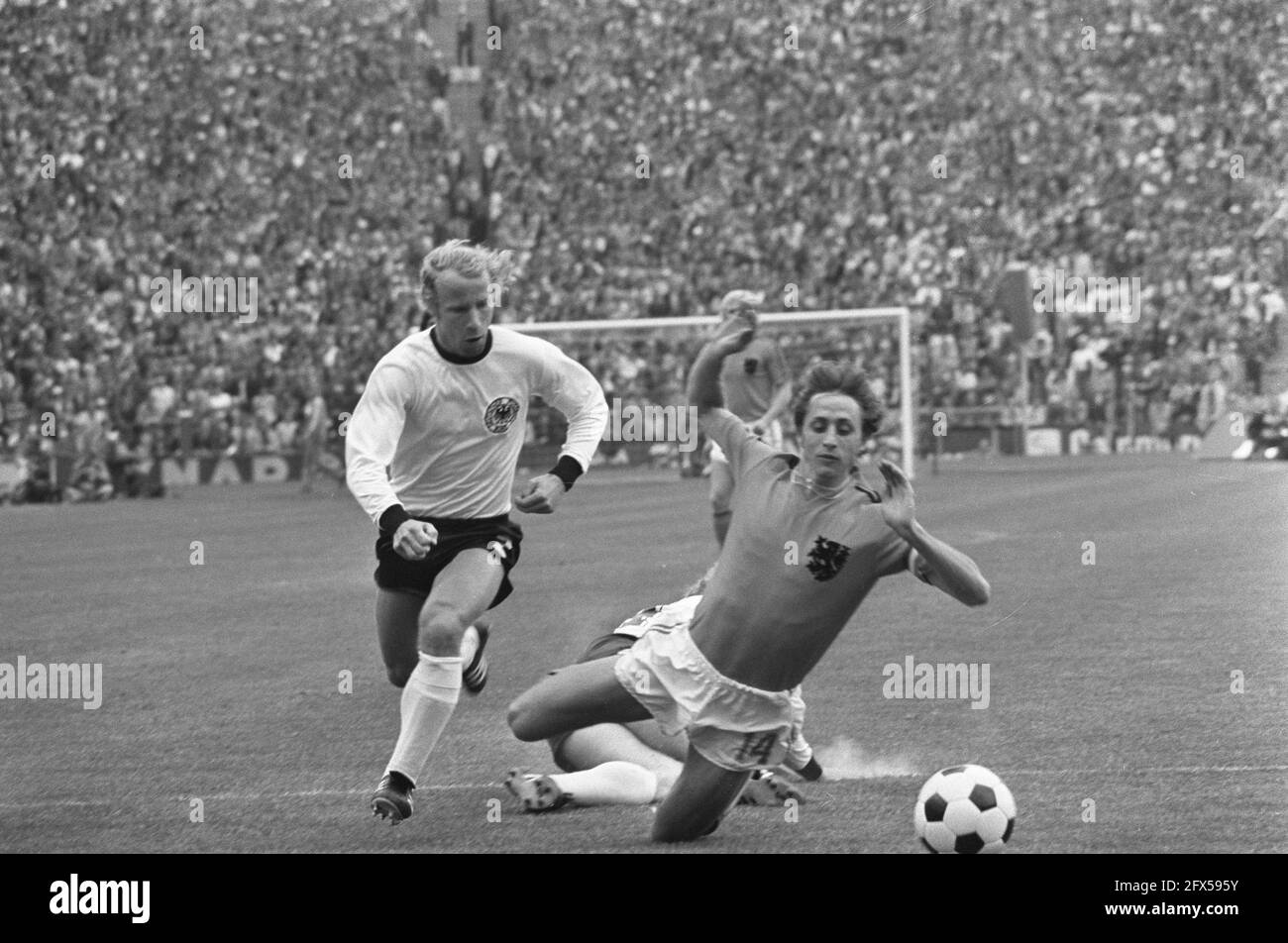 World Cup final 1974 in Munich, West Germany v. Netherlands 2-1; Johan Cruijff is brought down, penalty!!!, left Vogts, July 7, 1974, finals, sports, soccer, world championships, The Netherlands, 20th century press agency photo, news to remember, documentary, historic photography 1945-1990, visual stories, human history of the Twentieth Century, capturing moments in time Stock Photo