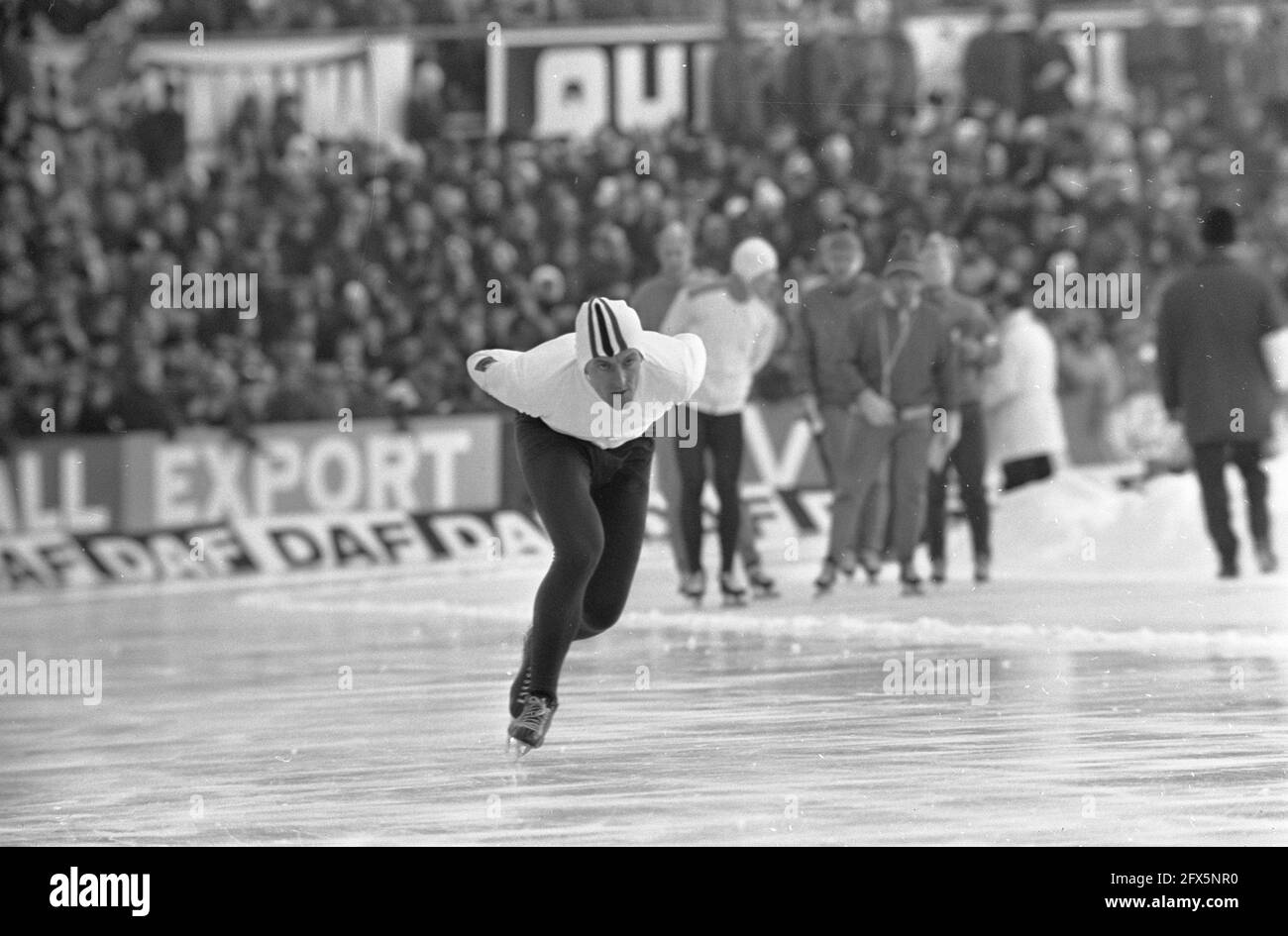 World Speed Skating Championships (men) at Deventer nr. 25, 26: F.A. Maier in action, February 16, 1969, SCATING, sports, world championships, The Netherlands, 20th century press agency photo, news to remember, documentary, historic photography 1945-1990, visual stories, human history of the Twentieth Century, capturing moments in time Stock Photo