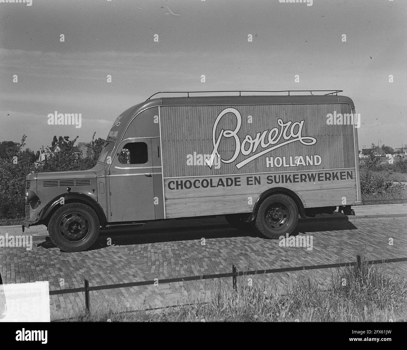 Shots truck of Chocolate and Sugar factory Bonera, May 22, 1951, trucks, The Netherlands, 20th century press agency photo, news to remember, documentary, historic photography 1945-1990, visual stories, human history of the Twentieth Century, capturing moments in time Stock Photo