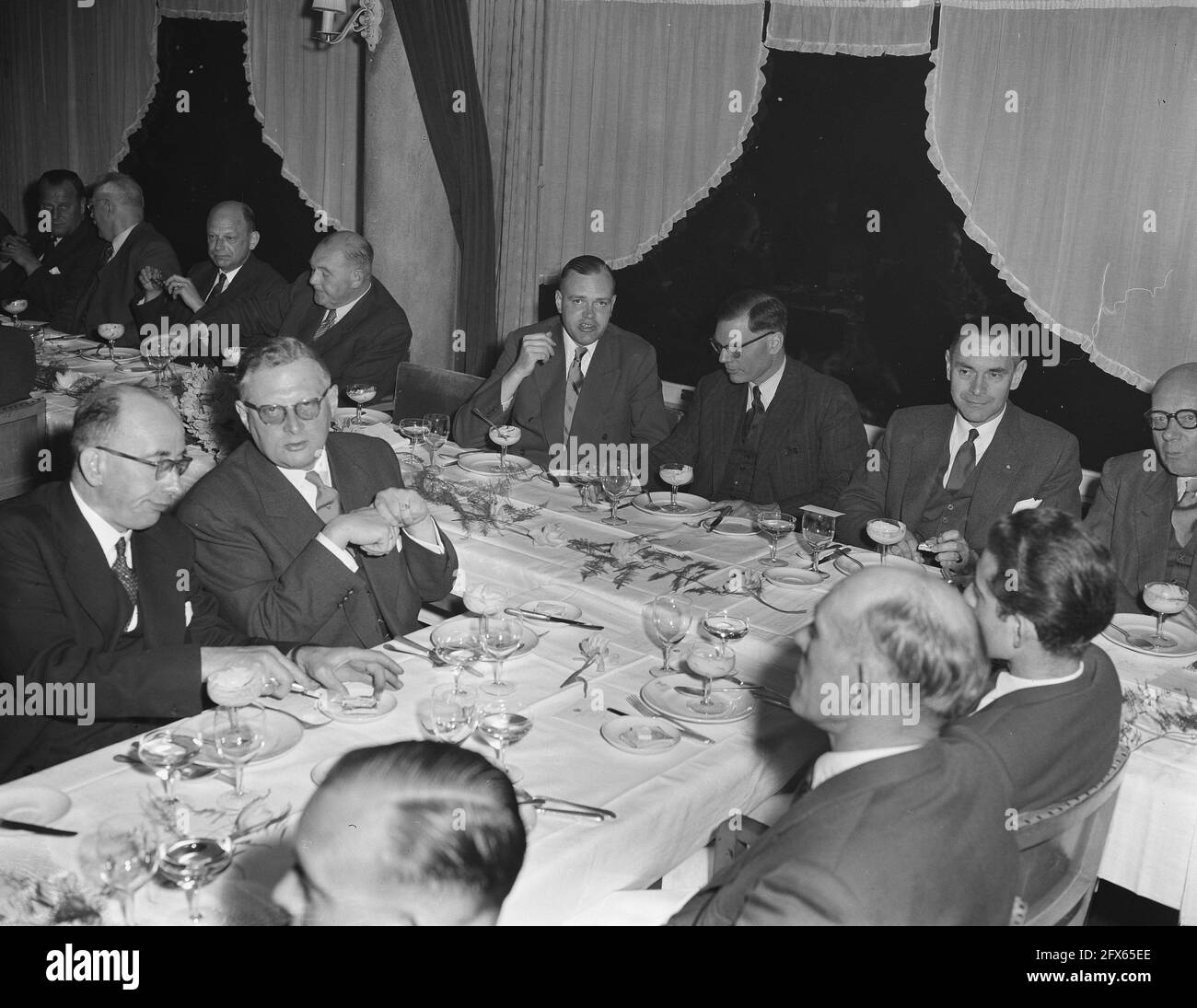 Union of Wholesalers, congress and dinner Amsterdam, April 21, 1955, BONDEN, Wholesalers, congresses, dinner, The Netherlands, 20th century press agency photo, news to remember, documentary, historic photography 1945-1990, visual stories, human history of the Twentieth Century, capturing moments in time Stock Photo