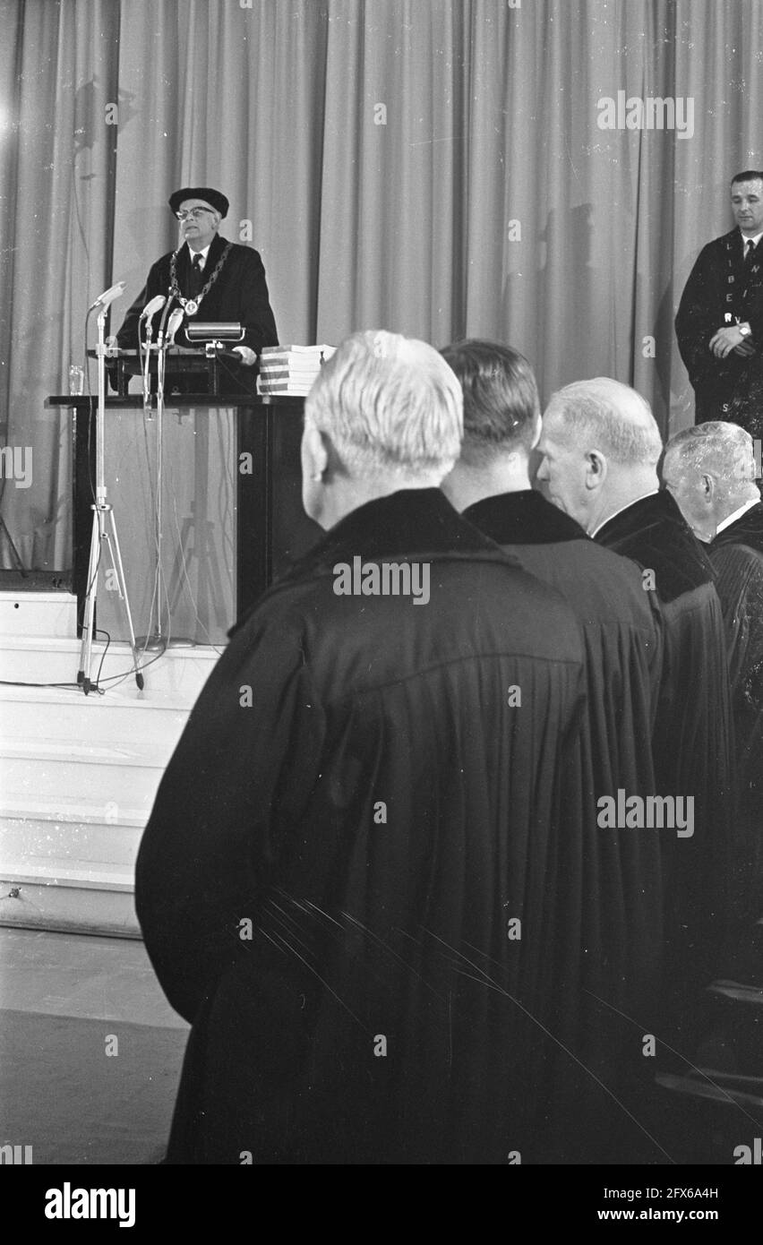 Commemorative meeting Dr. Martin Luther King, the rector magnificus of the VU during commemoration in Amsterdam Professor de Gaay Fortman, April 5, 1968, meetings, commemorations, The Netherlands, 20th century press agency photo, news to remember, documentary, historic photography 1945-1990, visual stories, human history of the Twentieth Century, capturing moments in time Stock Photo