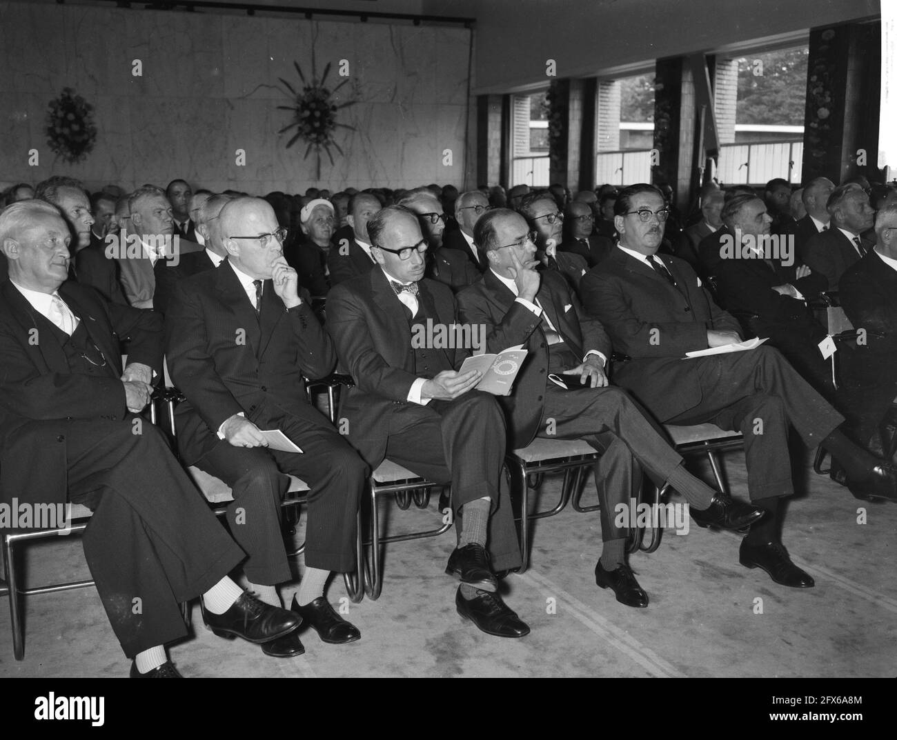 Commemorative meeting NTS 10th anniversary. Schuttenhelm, Minister Cals, Mr. van Doorne, Prime Minister Beel, October 2, 1961, meetings, commemorations, The Netherlands, 20th century press agency photo, news to remember, documentary, historic photography 1945-1990, visual stories, human history of the Twentieth Century, capturing moments in time Stock Photo