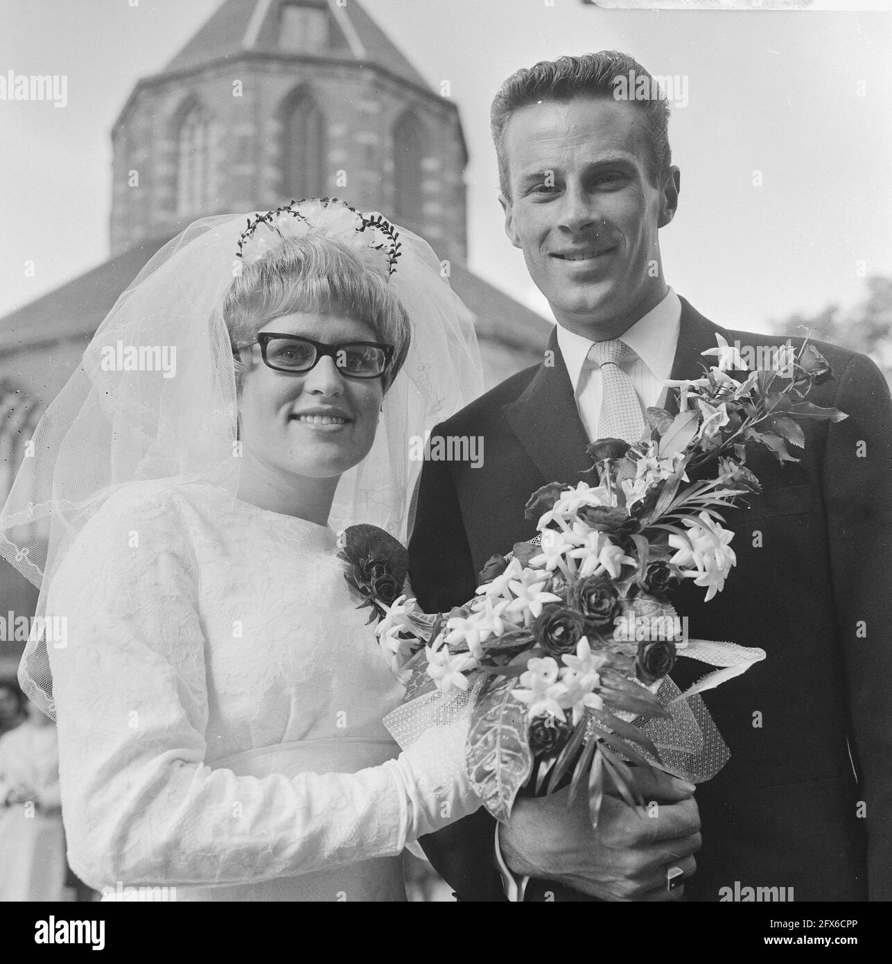 Wedding couple in front of the church of Naarden, September 15, 1966, group portraits, weddings, The Netherlands, 20th century press agency photo, news to remember, documentary, historic photography 1945-1990, visual stories, human history of the Twentieth Century, capturing moments in time Stock Photo