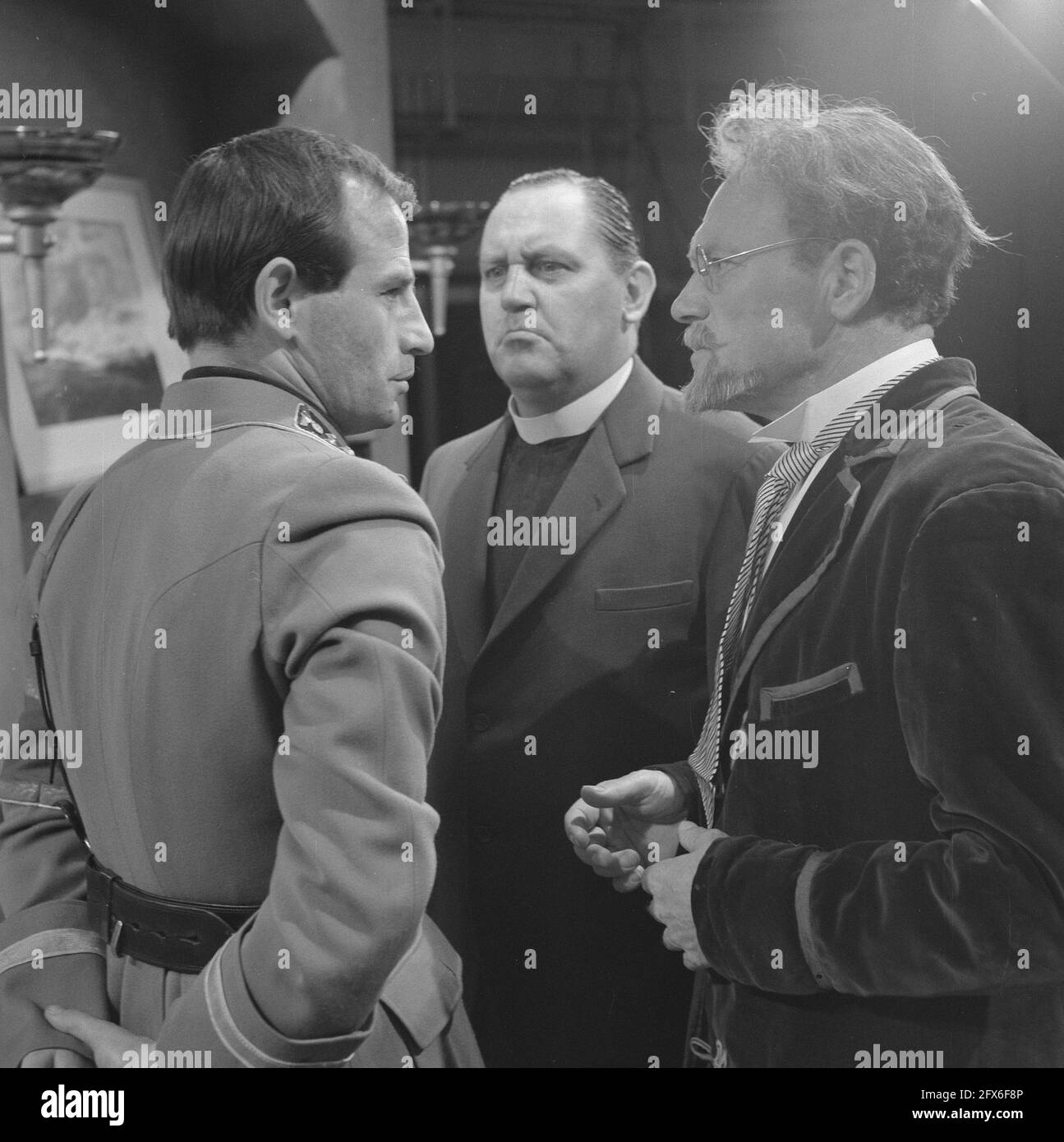 He's at the Crucible, a TV play by VPRO. Flrs. Julien Schoenaerts, Paul Meyer and Max Croiset, October 17, 1962, actors, television dramas, The Netherlands, 20th century press agency photo, news to remember, documentary, historic photography 1945-1990, visual stories, human history of the Twentieth Century, capturing moments in time Stock Photo
