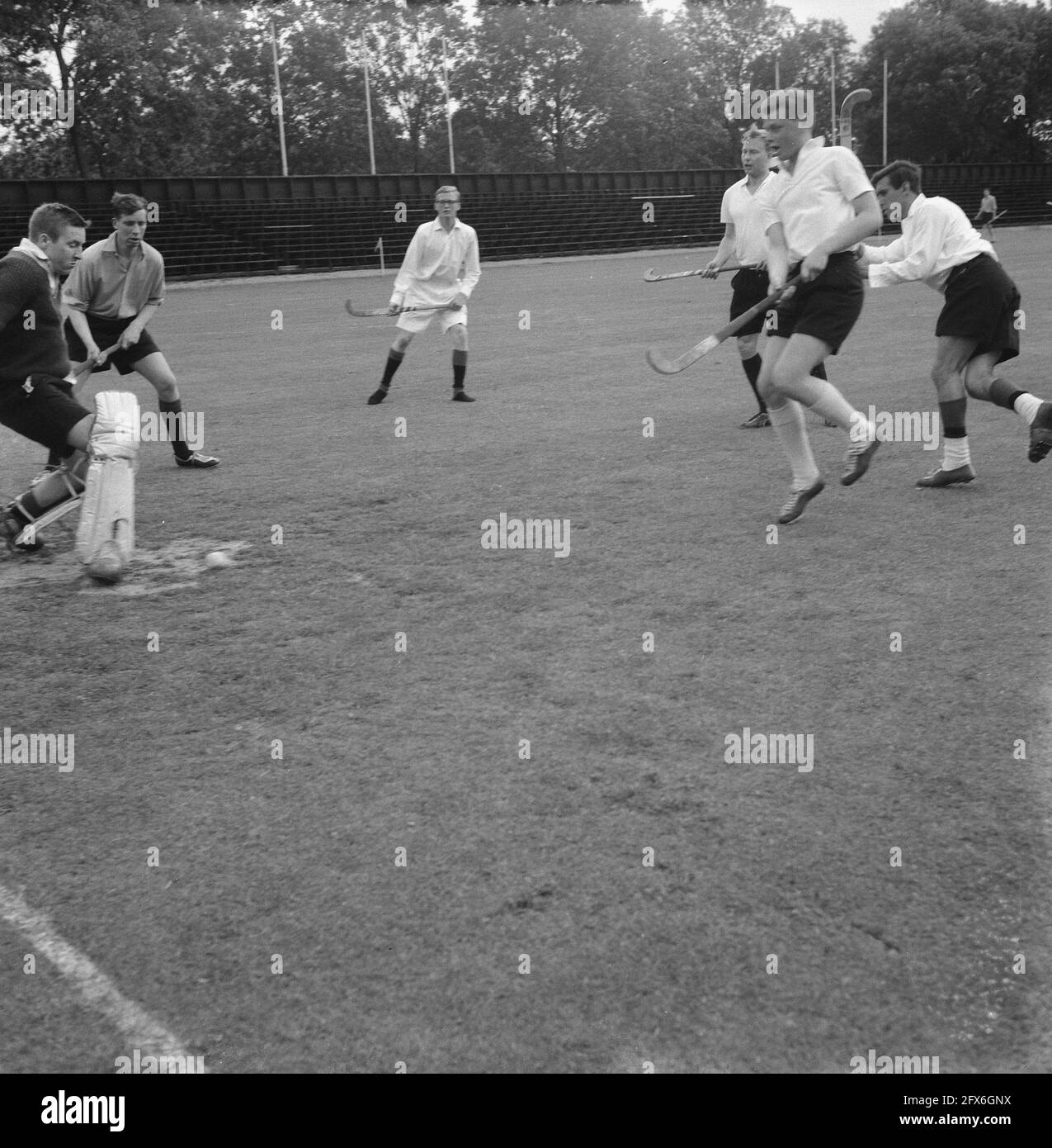 Hockey ASC against Rest of the Netherlands as part of the Lustrumfeesten (game moment), June 28, 1962, field hockey, lustrumfeesten, The Netherlands, 20th century press agency photo, news to remember, documentary, historic photography 1945-1990, visual stories, human history of the Twentieth Century, capturing moments in time Stock Photo