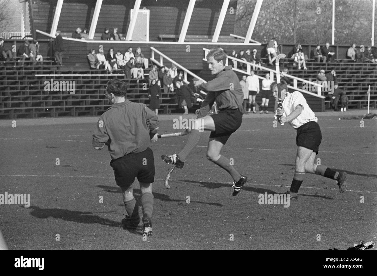 Goalie hoefnagels hires stock photography and images Alamy