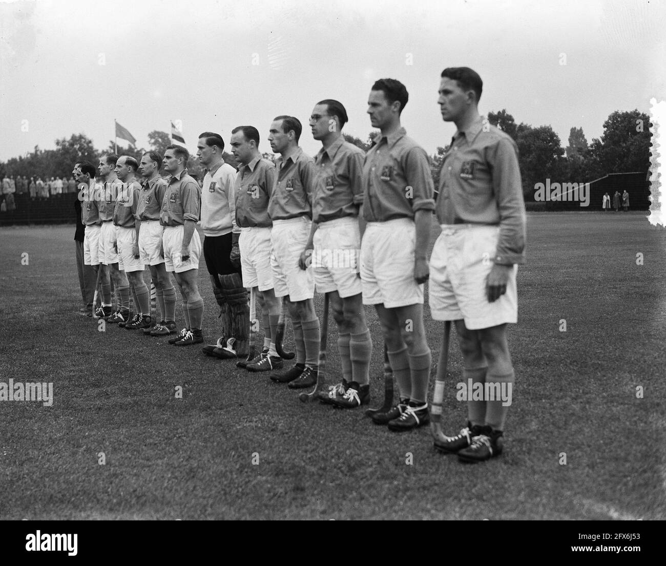 Hockey Netherlands against Switzerland. Kop Van Tiel, June 15, 1952, field hockey, The Netherlands, 20th century press agency photo, news to remember, documentary, historic photography 1945-1990, visual stories, human history of the Twentieth Century, capturing moments in time Stock Photo