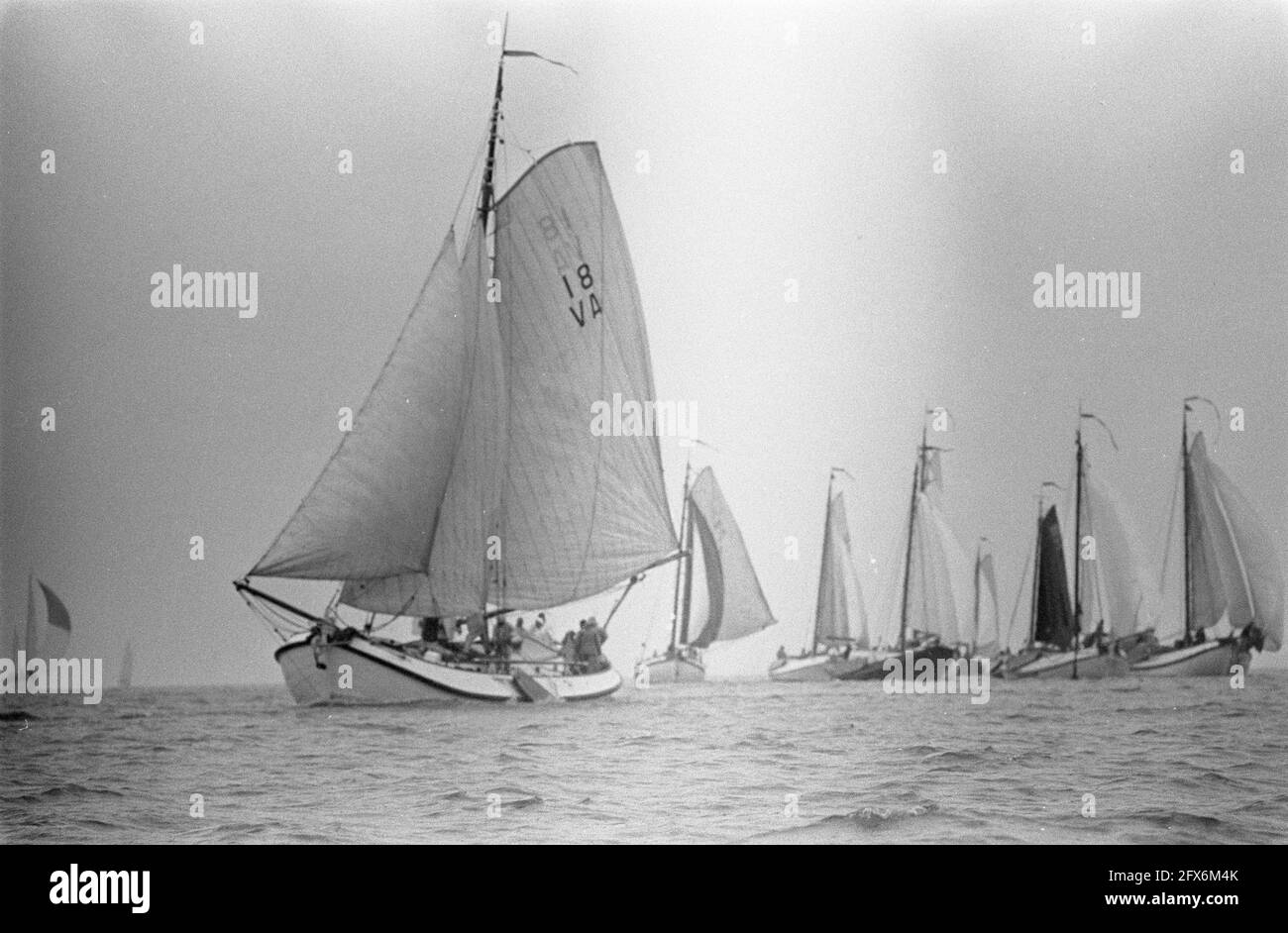 Oil gear peering Black and White Stock Photos & Images - Alamy