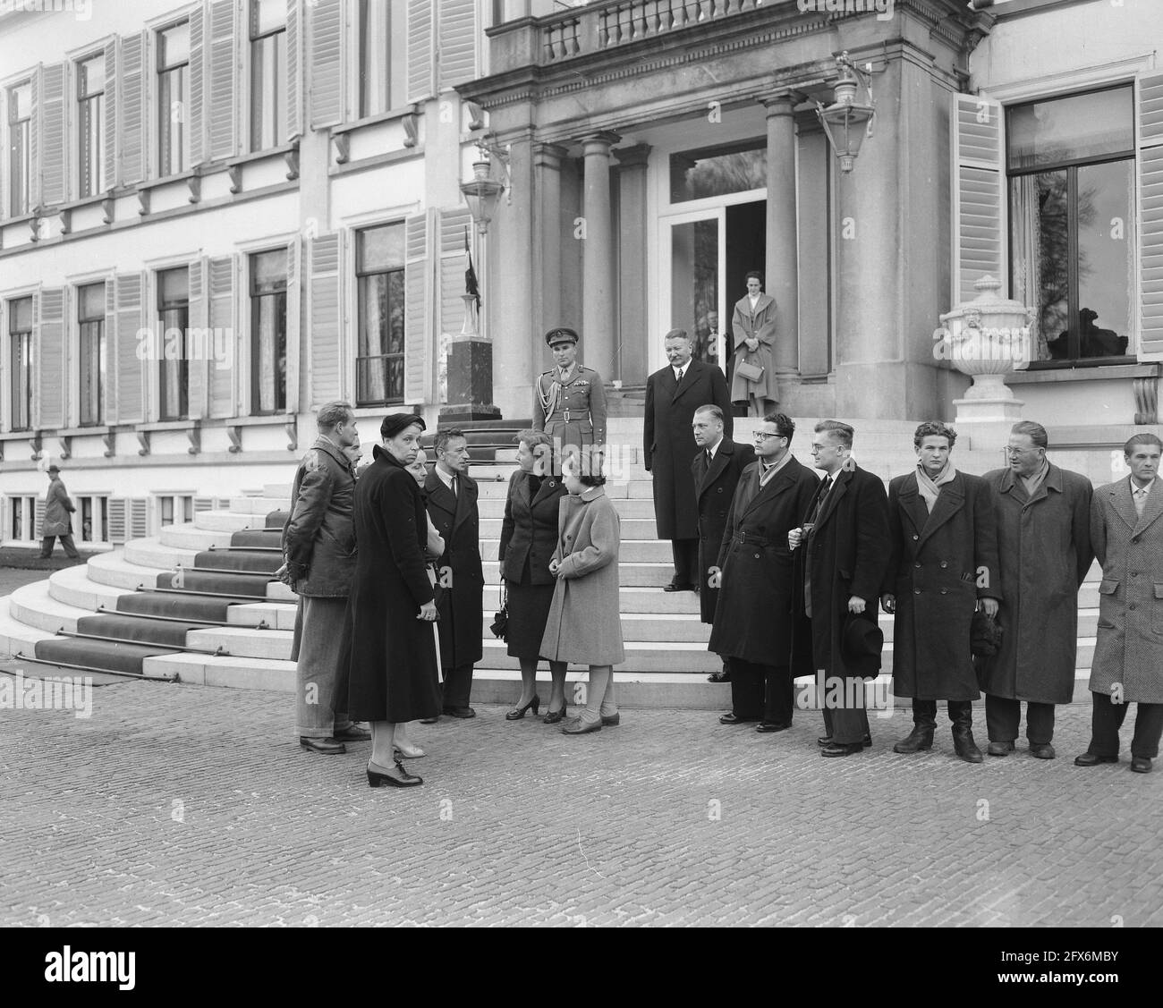 Hungarian refugees with the Queen at Soestdijk, November 27, 1956, KINGIN, FLIGHTS, The Netherlands, 20th century press agency photo, news to remember, documentary, historic photography 1945-1990, visual stories, human history of the Twentieth Century, capturing moments in time Stock Photo